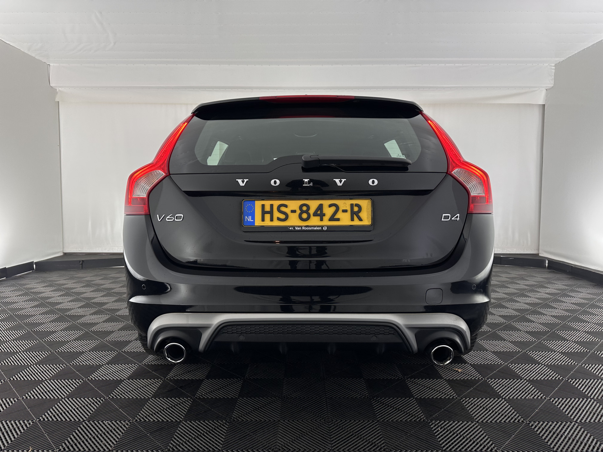 Volvo V60 2.0 D4 R-Design Business Aut *LEATHER-MICROFIBRE | XENON | NAVI-FULLMAP | ECC | PDC | CRUISE | 16''ALU*