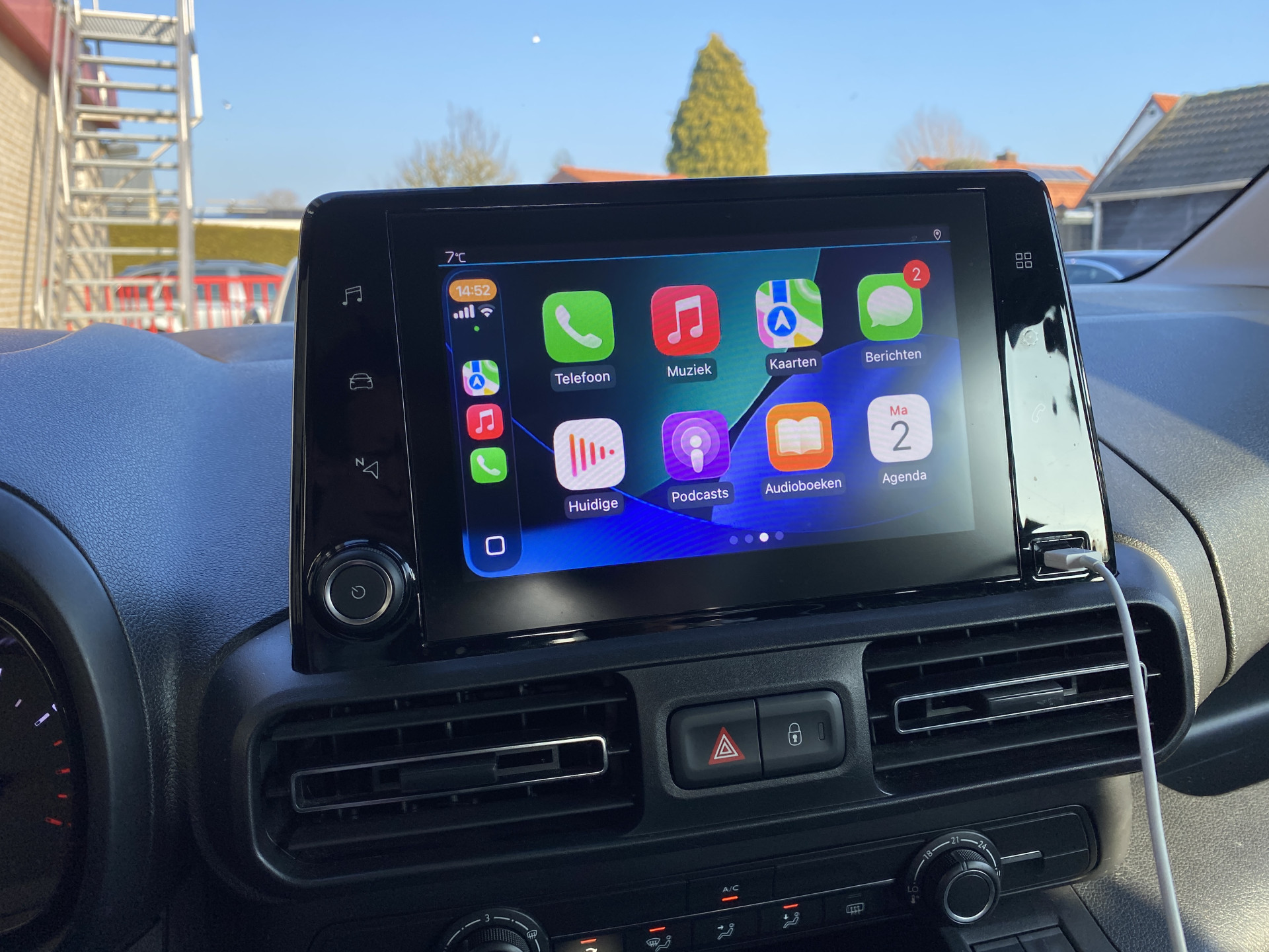 Citroën Berlingo 1.5 BlueHDi 100 S&S L1 | apple carplay | trekhaak | schuifdeur | airco | houten laadvloer | 3 persoons | excl. BTW