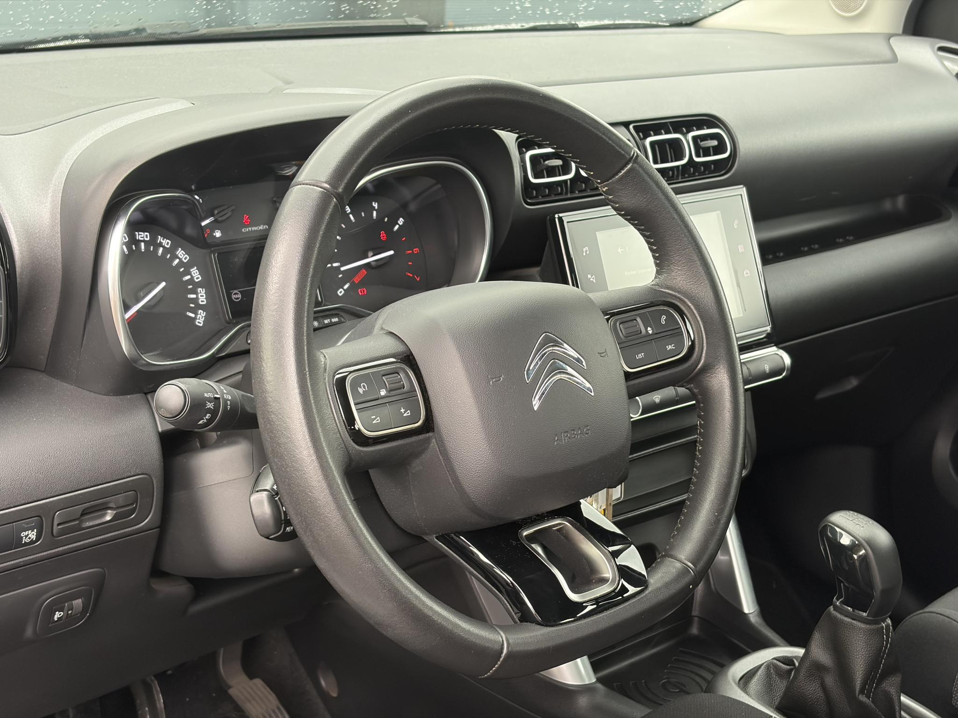 Citroen C3 Aircross 1.2 PureTech Feel ✓1e Eigenaar✓Nieuwe D-riem✓Draadloze telefoonlader✓Carplay✓Navi✓Clima✓Cruise ✓Pdc✓Lm velgen✓Net beurt gehad✓Rijstrooksensor✓N.A.P✓Apk tot 09-2027