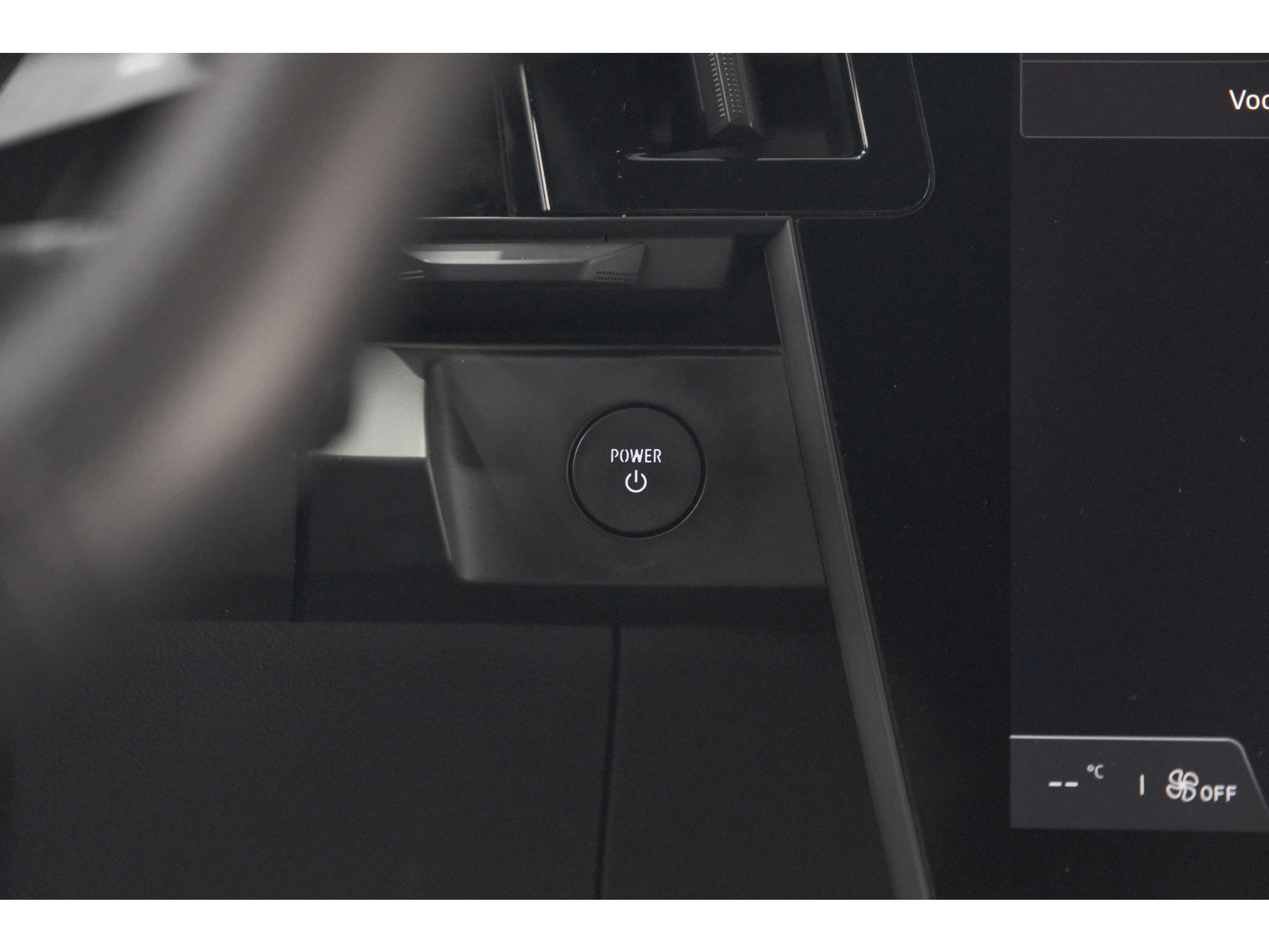 Renault Megane E-Tech EV60 220 Charge Techno | Adaptieve Cruise Control | Winterpakket | Dodehoekdetectie | Harman Kardon