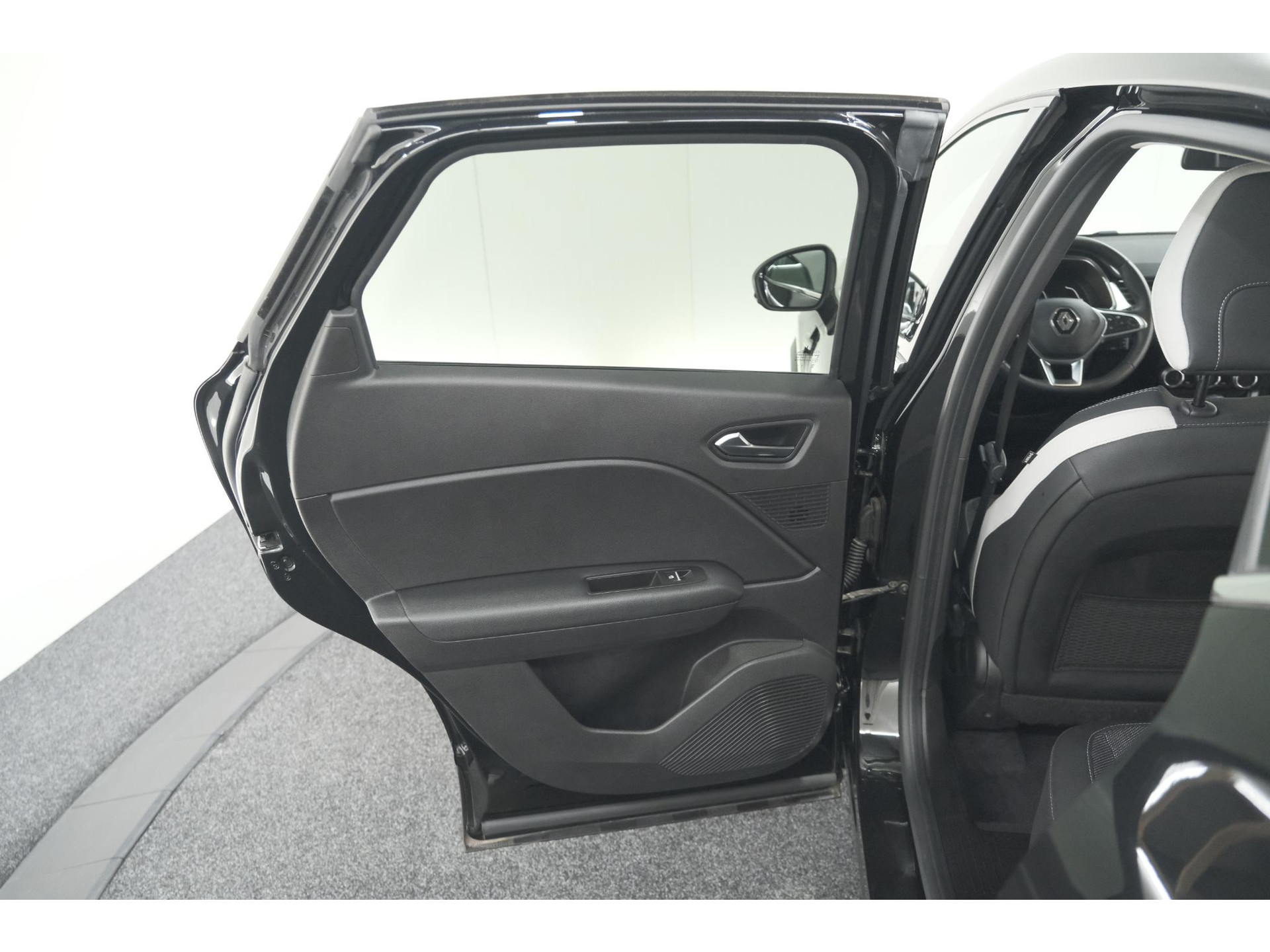 Renault Captur 1.6 E-Tech Hybrid 145 Techno | Pack Parking | Camera | Navigatie | Apple CarPlay