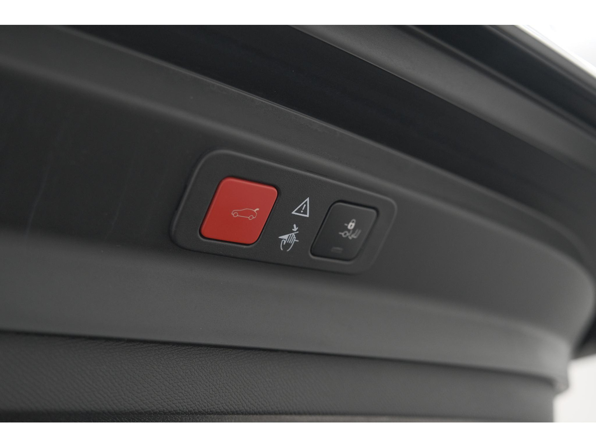 Peugeot 5008 PureTech 130 EAT8 GT-Line | Schuif-/Kanteldak | Trekhaak | Elektrische Kofferklep | Camera