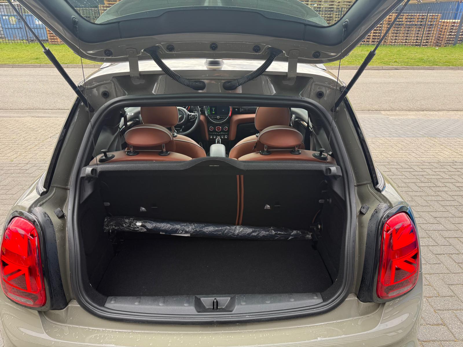MINI Mini 2.0 John Cooper Works Chili | 1E EIGENAAR | 3/6/12MND GARANTIE | 230PK | PANO | ACC | CARPLAY | LED | HEAD-UP | NAVI | DAB |