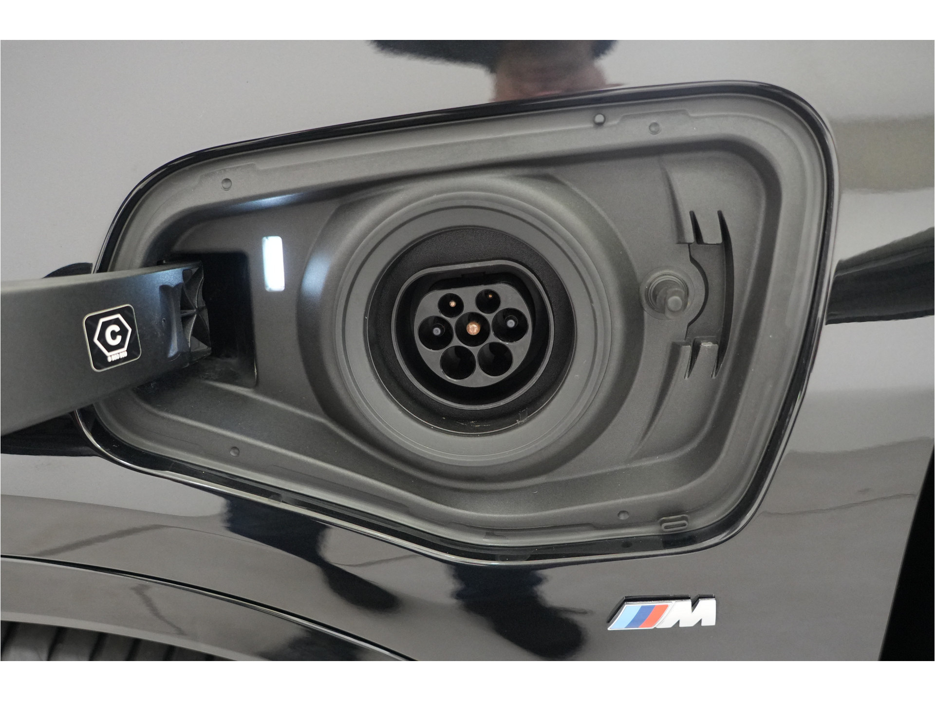 BMW X2 xDrive25e PHEV 220 pk | SOH 93% | M Sport | Pano | Leder | Head-up |