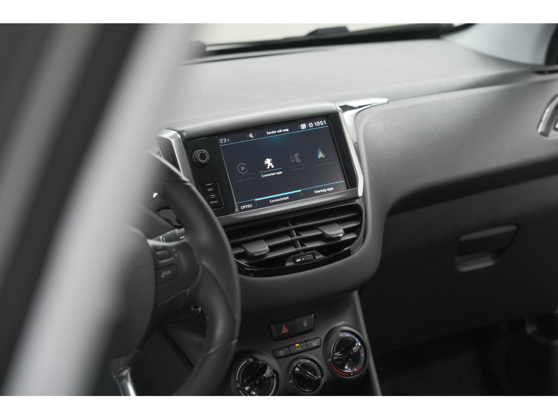 Peugeot 208 PureTech 82 Signature | Parkeersensoren | Apple Carplay | Pack Connect | Armsteun