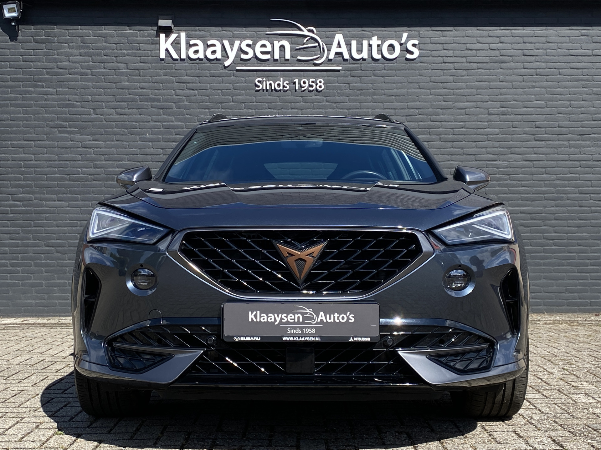 CUPRA Formentor 1.4 e-Hybrid Business 204 pk AUT. | 1e eigenaar | dealer onderh. | SOH 97% | navigatie | memory stoel | camera | stoel/stuurvw.