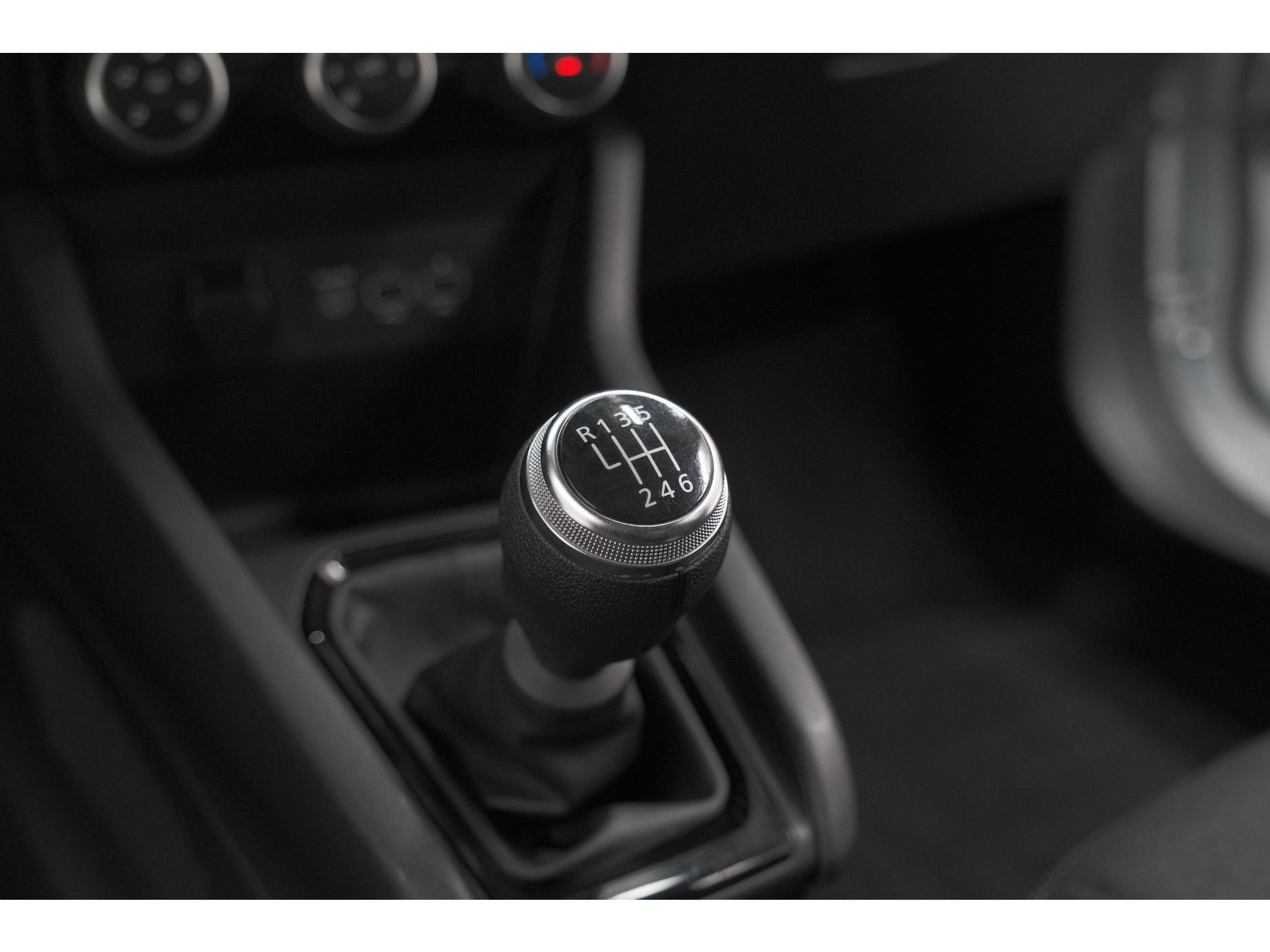 Renault Clio TCe 90 Equilibre | Parkeersensoren | Apple Carplay | Cruise Control | Airco