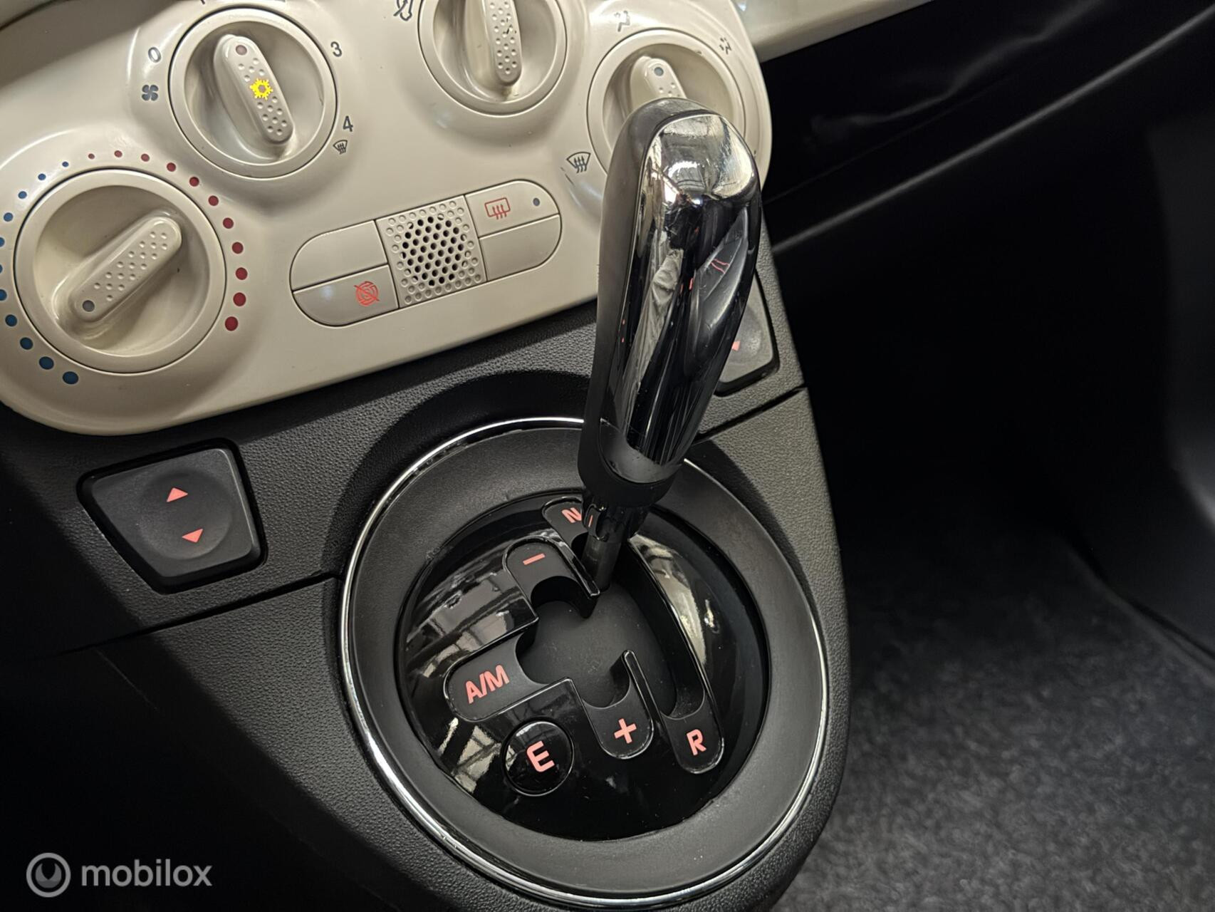 Fiat 500 1.2 Lounge|Automaat|Panodak|Leder|CarPlay|Abarth Look
