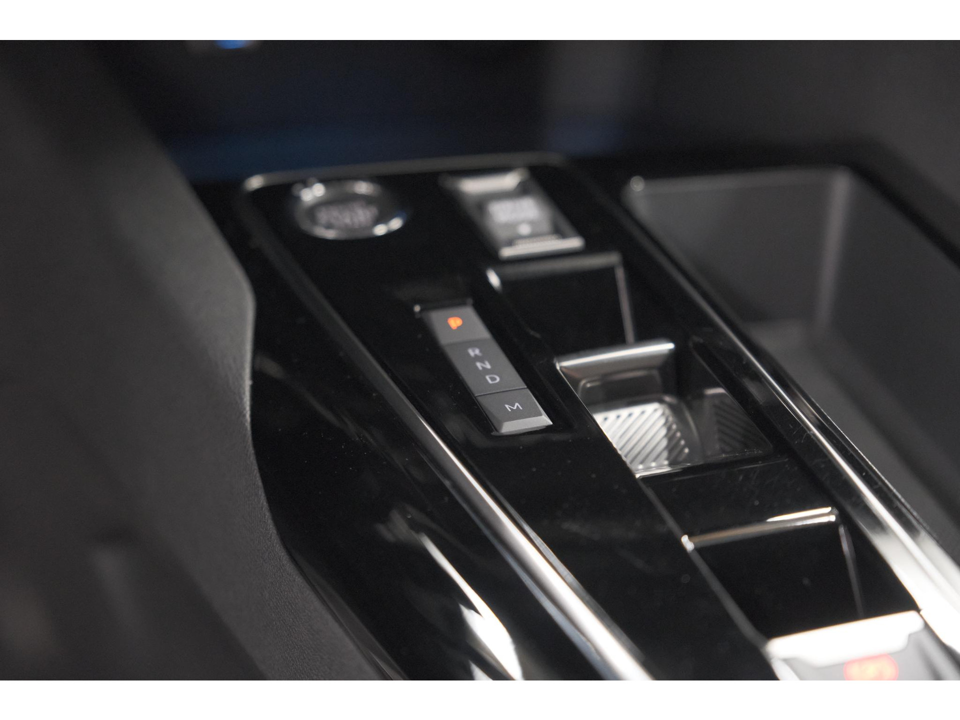 Peugeot 3008 PureTech 130 EAT8 GT Black Pack | Camera | Adaptieve Cruise Control | Elektronische Kofferklep | Apple Carplay