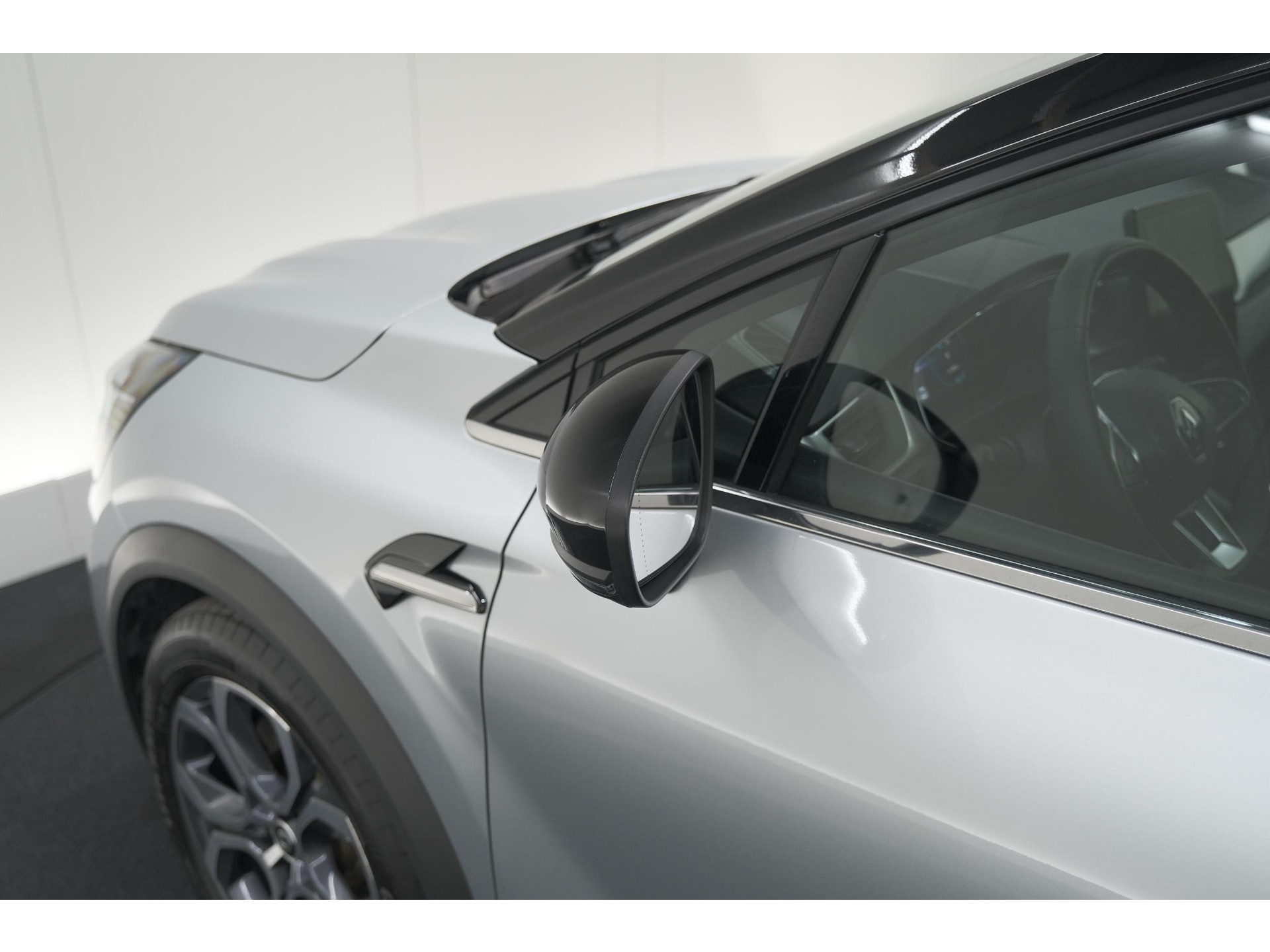 Renault Captur 1.6 E-Tech full hybrid 145 techno | Pack Full Screen | Camera | Navigatie | Parkeersensoren