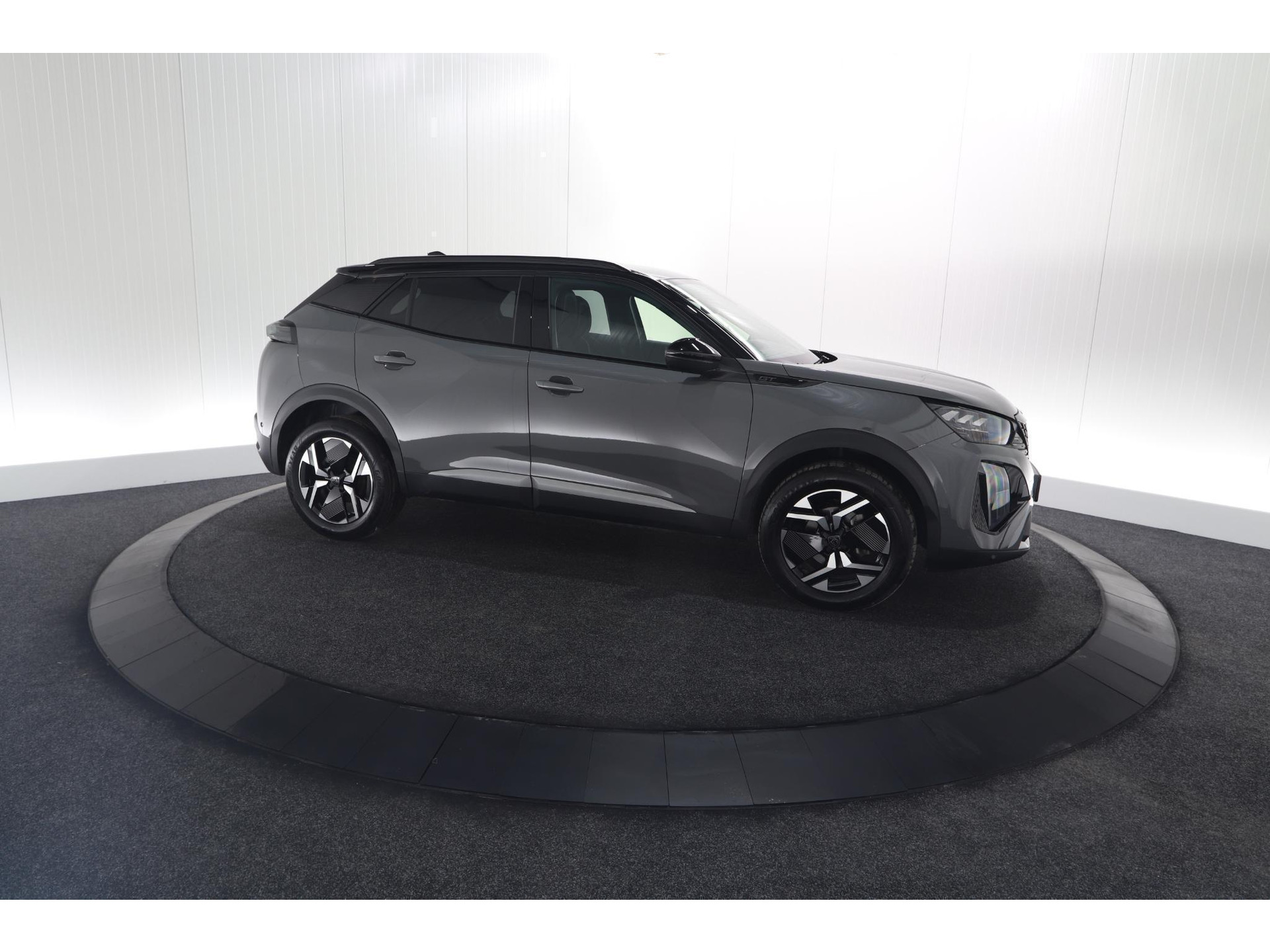 Peugeot 2008 PureTech 130 EAT8 GT | 360 Camera | Stoelmassage | Adaptieve Cruise Control | Dodehoekdetectie