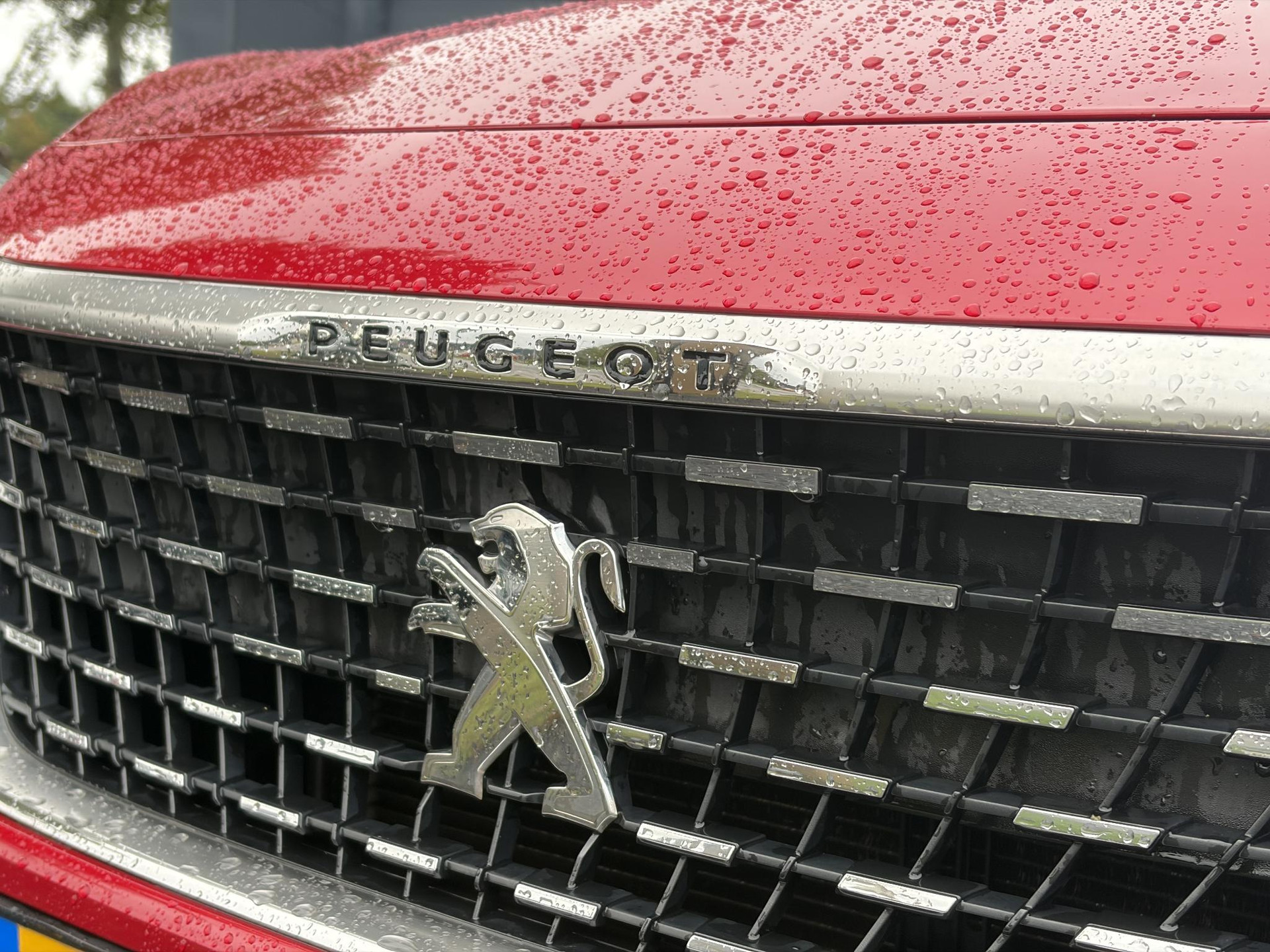 Peugeot 3008 1.2 PureTech GT Line ✓D-riem vv in 2026✓1e Eigenaar✓360 ° Camera✓Pano✓Massage stoel✓Draadloze telefoonlader✓Carplay✓Stoelvw✓Keyless✓Leder✓Navi✓Pdc V+A✓6 Bak✓Dealer Onderhouden✓Rijstrooksensor✓Dodehoeksensor✓19'' Lmv✓N.A.P✓Apk tot 09-2027