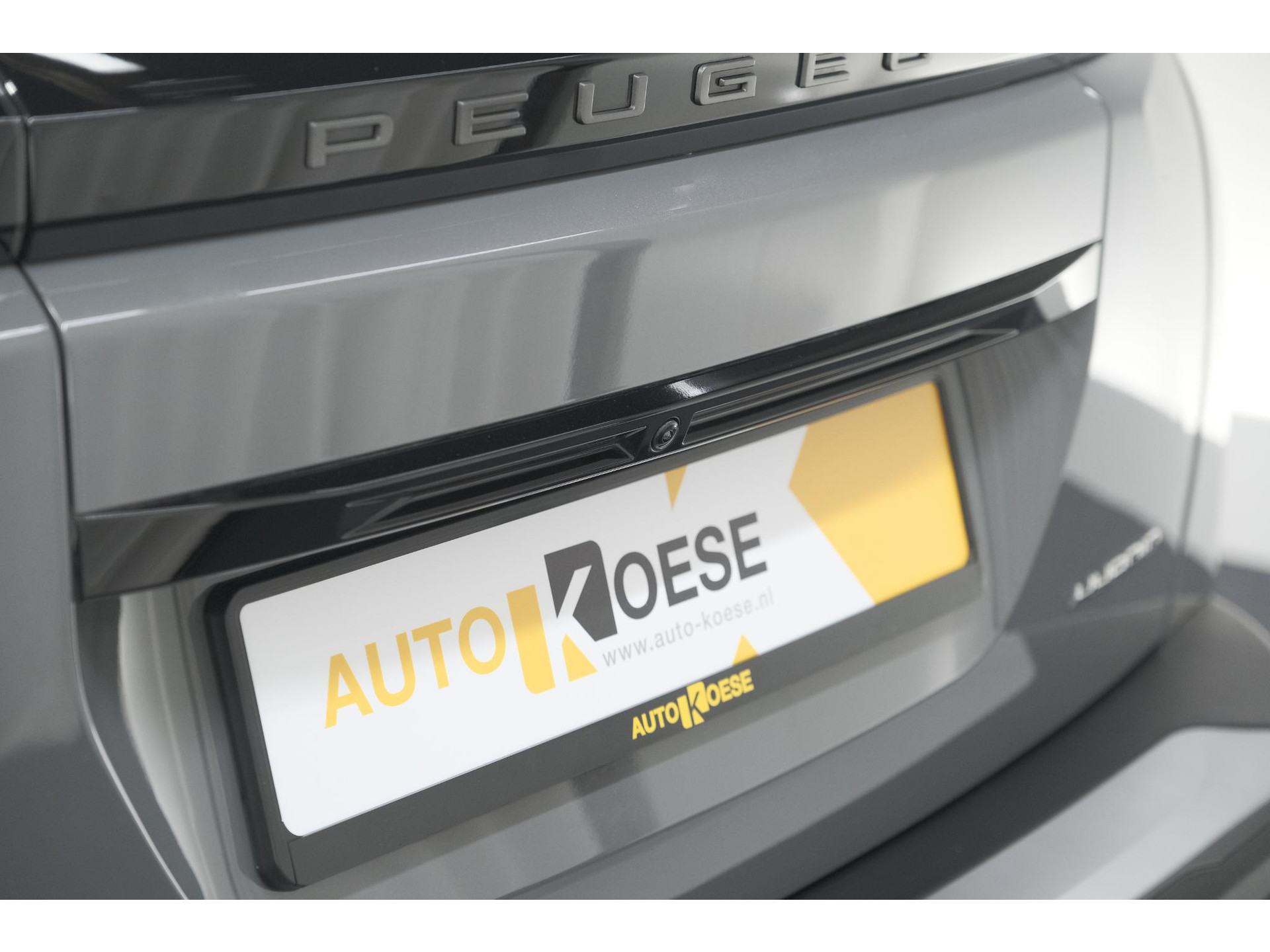 Peugeot 2008 Hybrid 136 e-DCS6 Allure | 360 Camera | Adaptieve Cruise Control | Dodehoekdetectie | Apple Carplay