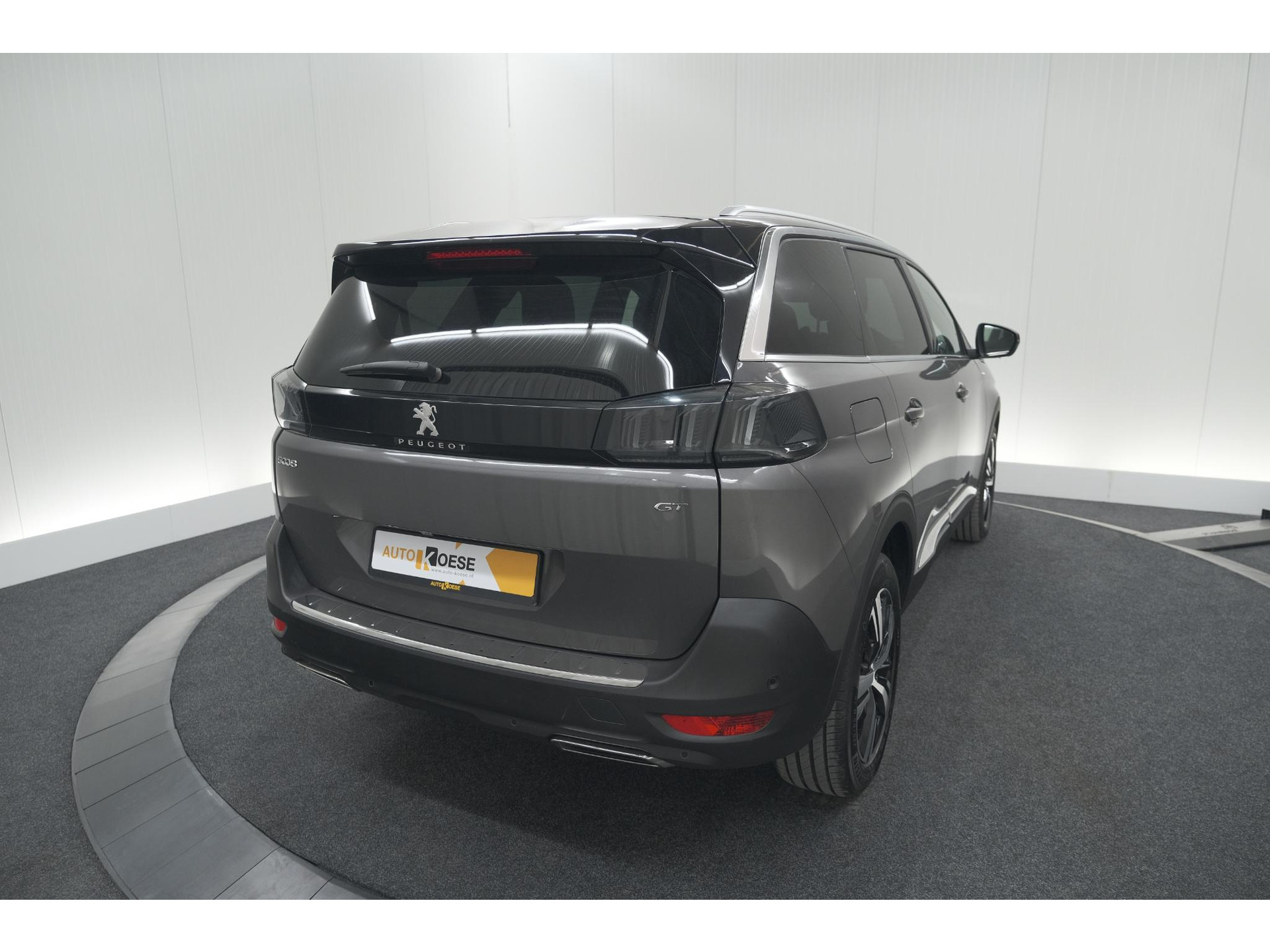 Peugeot 5008 PureTech 130 GT | Camera | Adaptieve Cruise Control | Dodehoekdetectie | Navigatie