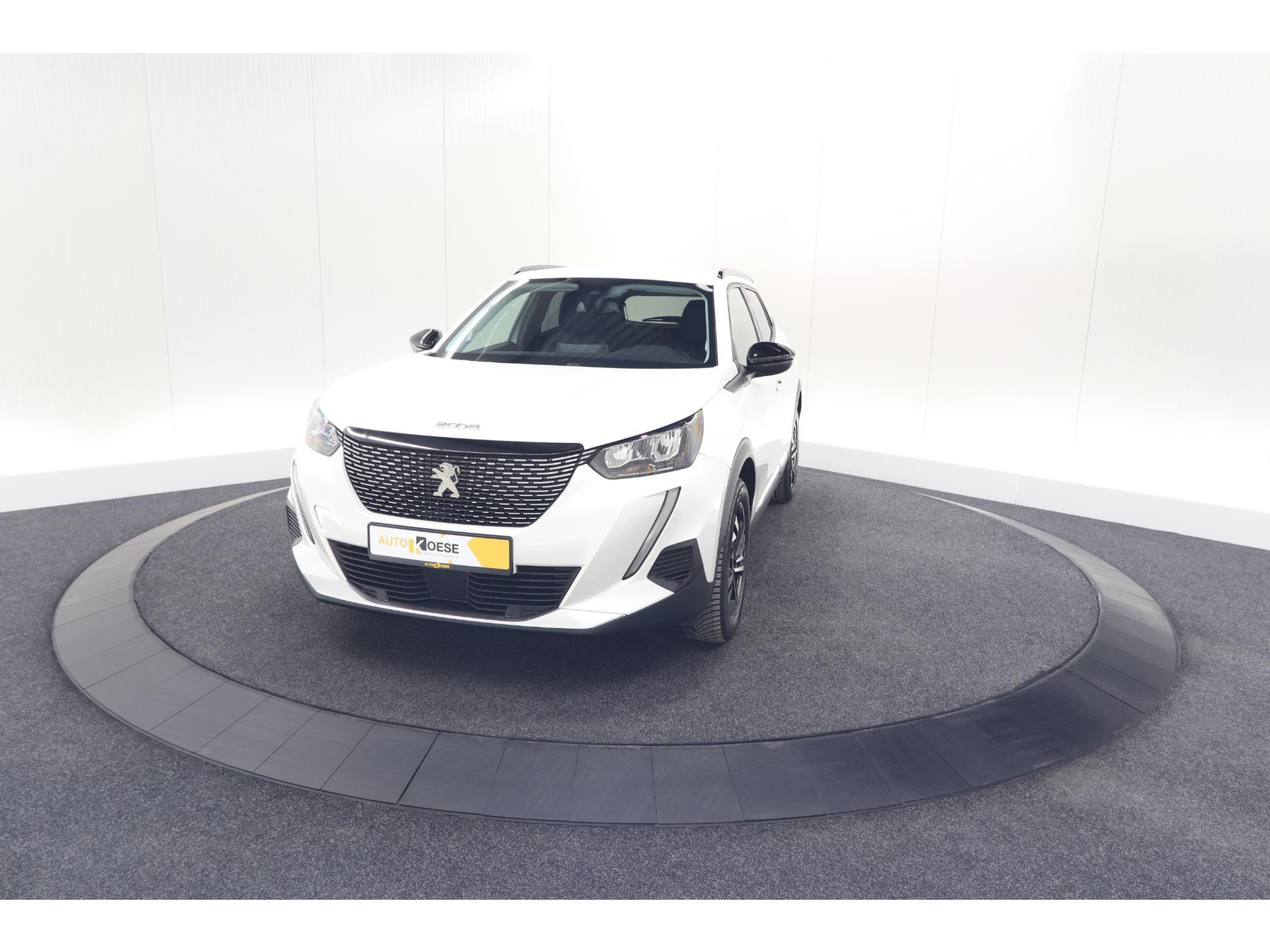 Peugeot 2008 PureTech 102 Allure Pack | Allseason Banden | Parkeersensoren | Apple Carplay