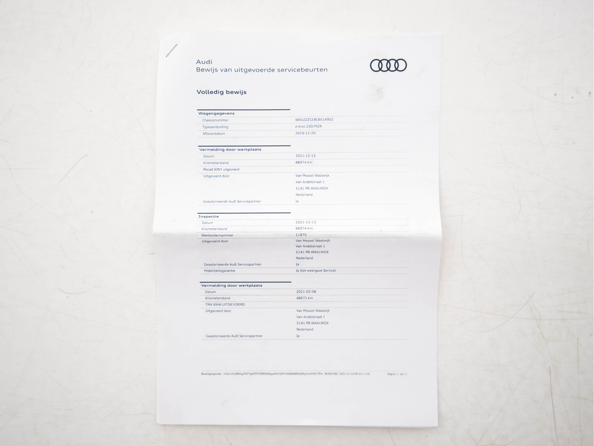 Audi e-tron 50 Quattro Launch-Edition-Plus 71 kWh [ 3-Fase ] {SOH-100%} (INCL-BTW) *PANO | LUXURY-LEATHER | ADAPTIVE-CRUISE | FULL-LED | DIGI-COCKPIT | KEYLESS | MEMORY-PACK | CAMERA | NAVI-FULLMAP | SHIFT-PADDLES | COMFORT-SEATS | 20''ALU*