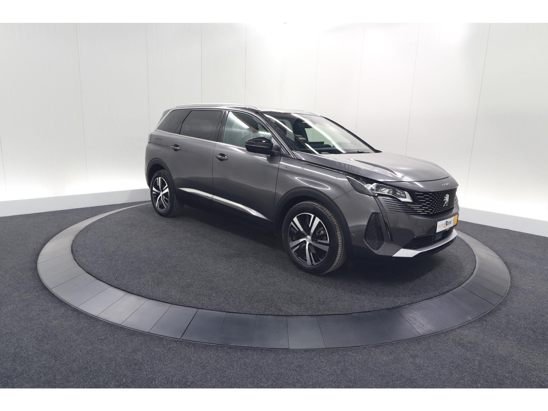 Peugeot 5008 PureTech 130 GT | Camera | Adaptieve Cruise Control | Dodehoekdetectie | Navigatie