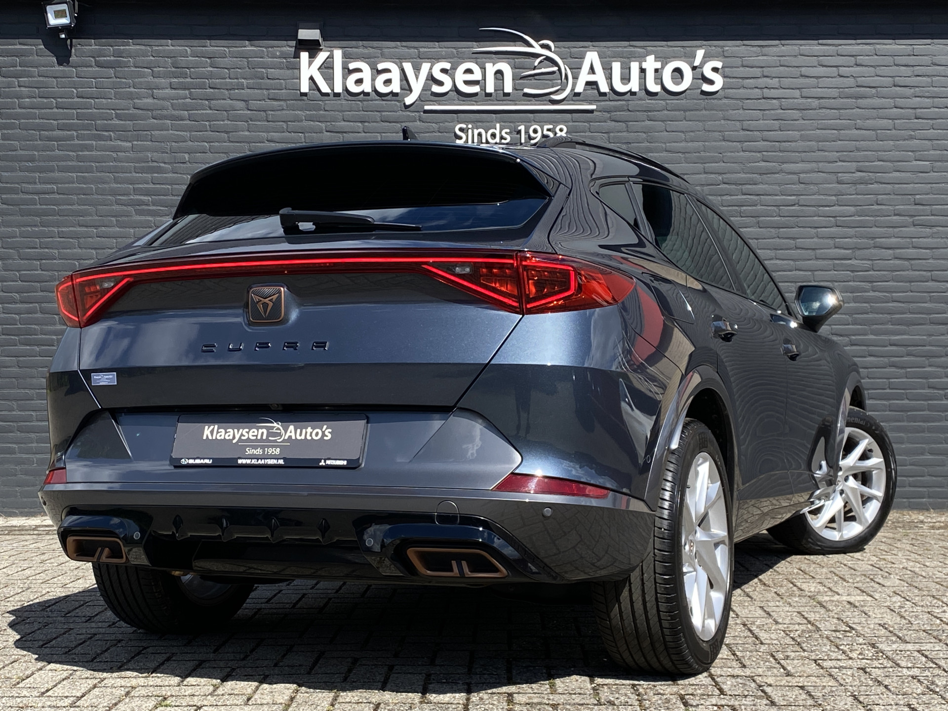 CUPRA Formentor 1.4 e-Hybrid Business 204 pk AUT. | 1e eigenaar | dealer onderh. | SOH 97% | navigatie | memory stoel | camera | stoel/stuurvw.