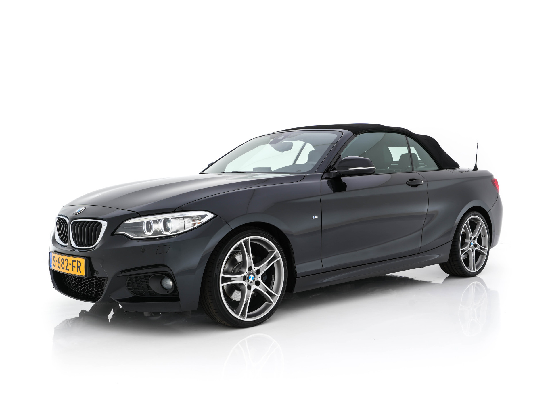 BMW 2-serie Cabrio 220d Sport M-Sportpack Aut. *LEATHER | BI-XENON | HARMAN/KARDON-AUDIO | MEMORY-PACK | HEATED-SPORTSEATS | NAVI-FULLMAP | DAB+ | ECC | PDC | AIRSCARF | LANE-ASSIST | 19''ALU*
