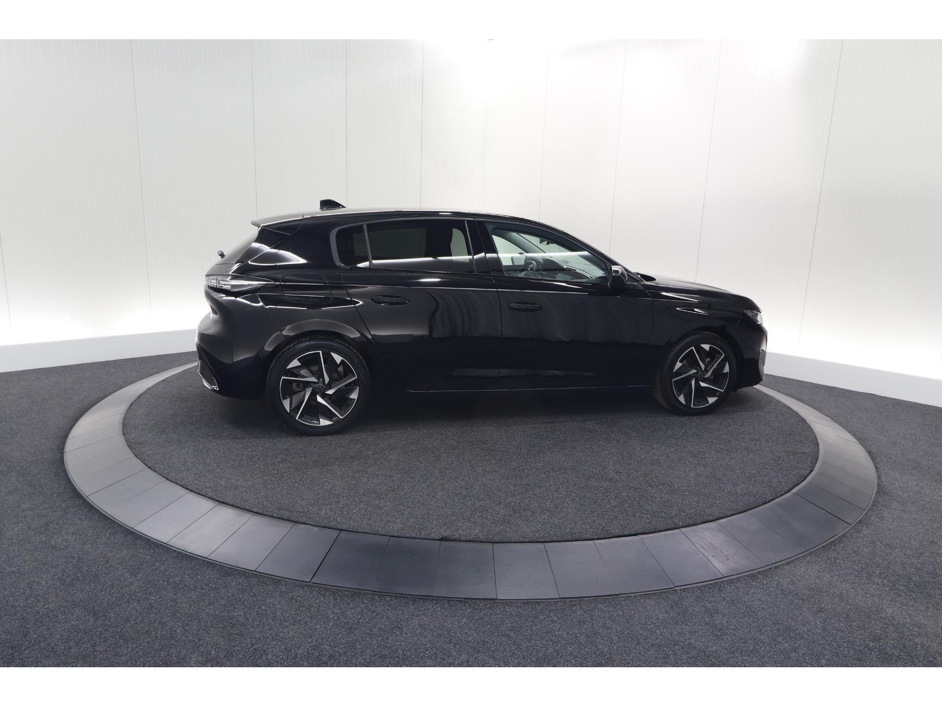 Peugeot 308 PureTech 130 Allure | Camera | Navigatie | Parkeersensoren | Apple CarPlay
