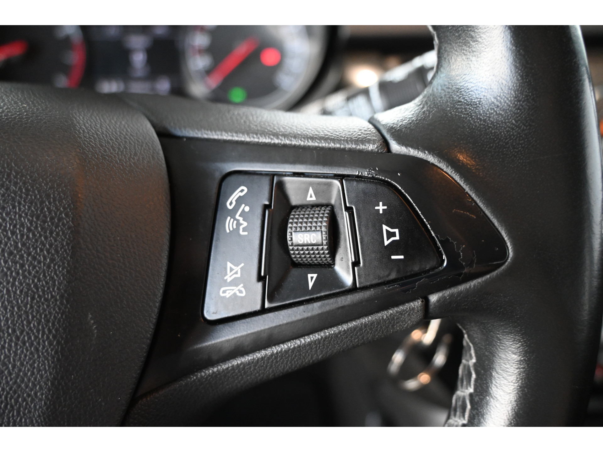 Opel Corsa 1.4 Edition Airco Cruise control Lichtmetaal Elektrisch Pakket Goed Onderhouden! Inruil Mogelijk!