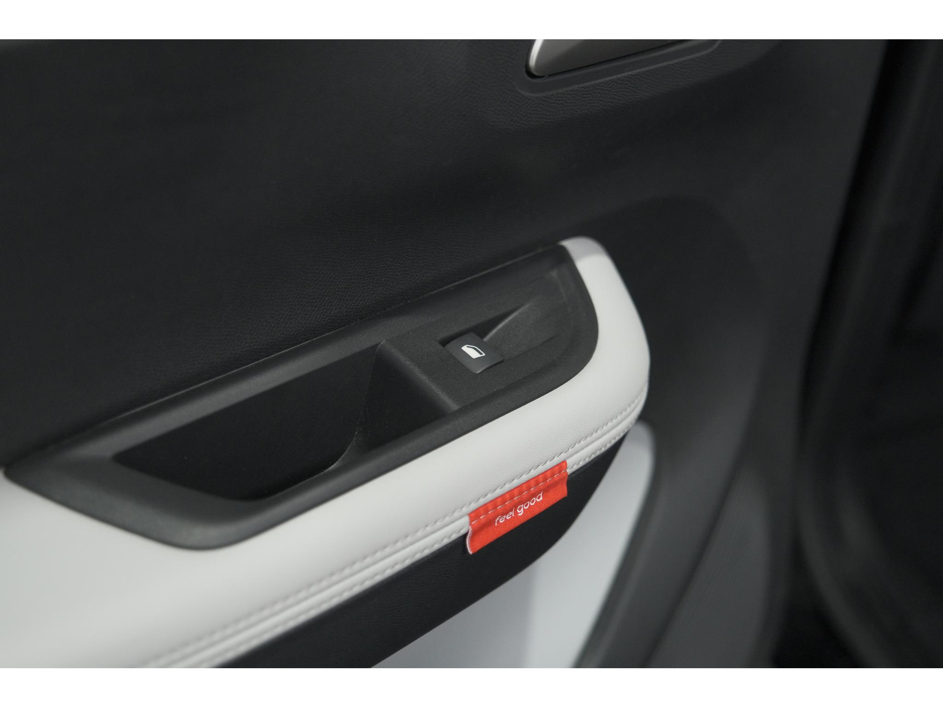 Citroen Ë-C3 Max 113pk 44 kWh | 7 KW Laadfunctie | Camera | Navigatie | Apple Carplay | Parkeersensoren