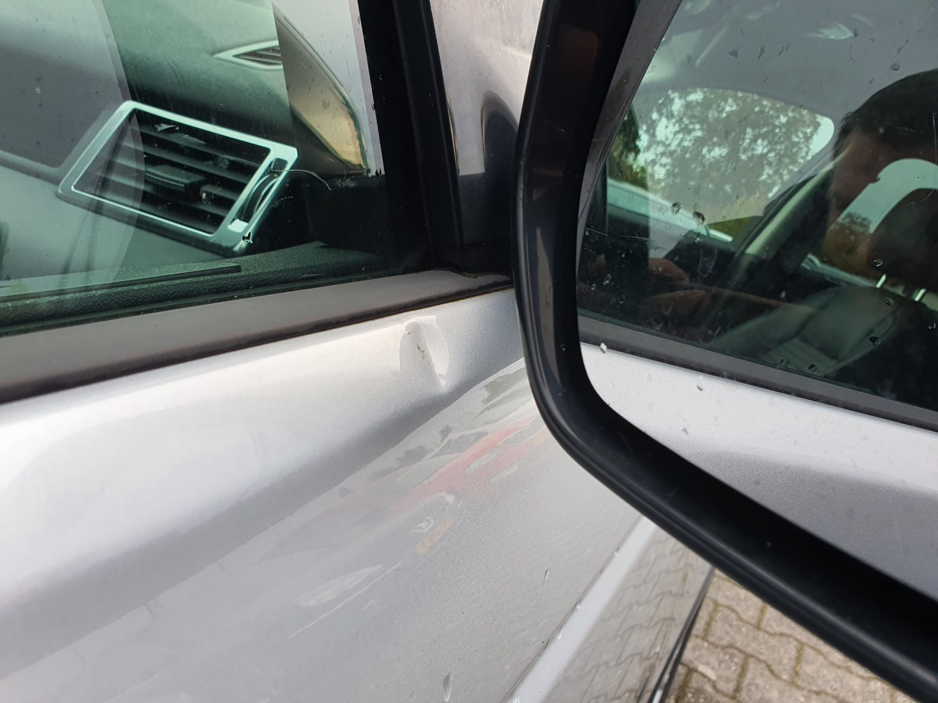 Land Rover Discovery Sport 2.0 TD4 HSE Luxury AWD [⚠️] *NAVI-FULLMAP | BI-XENON | LEATHER | MERIDIAN-SURROUND | CAMERA | ECC | PDC | CRUISE | LANE-ASSIST | MEMORY-PACK | PRIVACY-GLASS | TOWBAR | HEATED-COMFORTSEATS | LANE-ASSIST | 19"ALU*