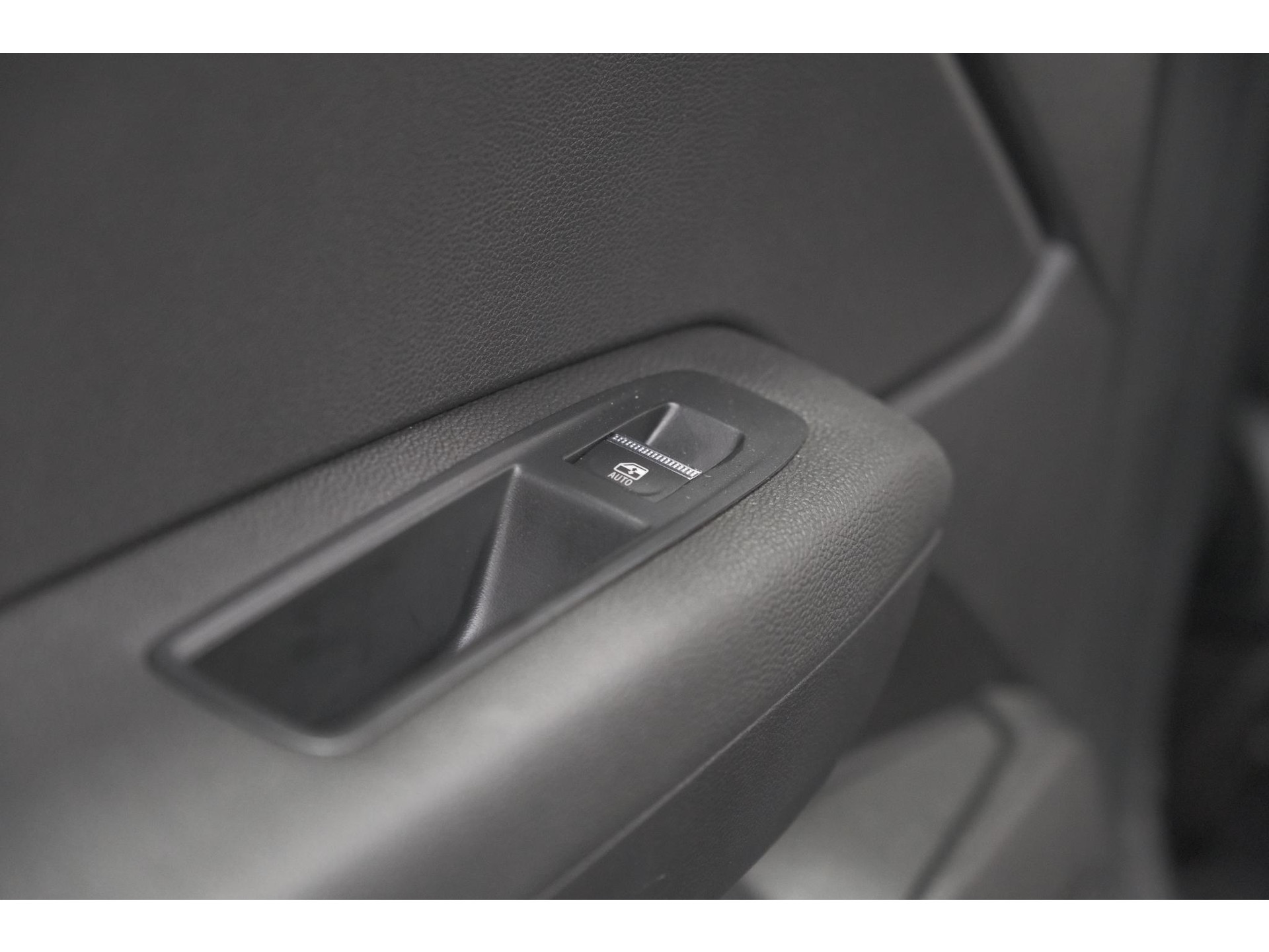 Renault Captur 1.8 E-Tech Full Hybrid 160 Techno | Camera | Adaptieve Cruise Control | Navigatie