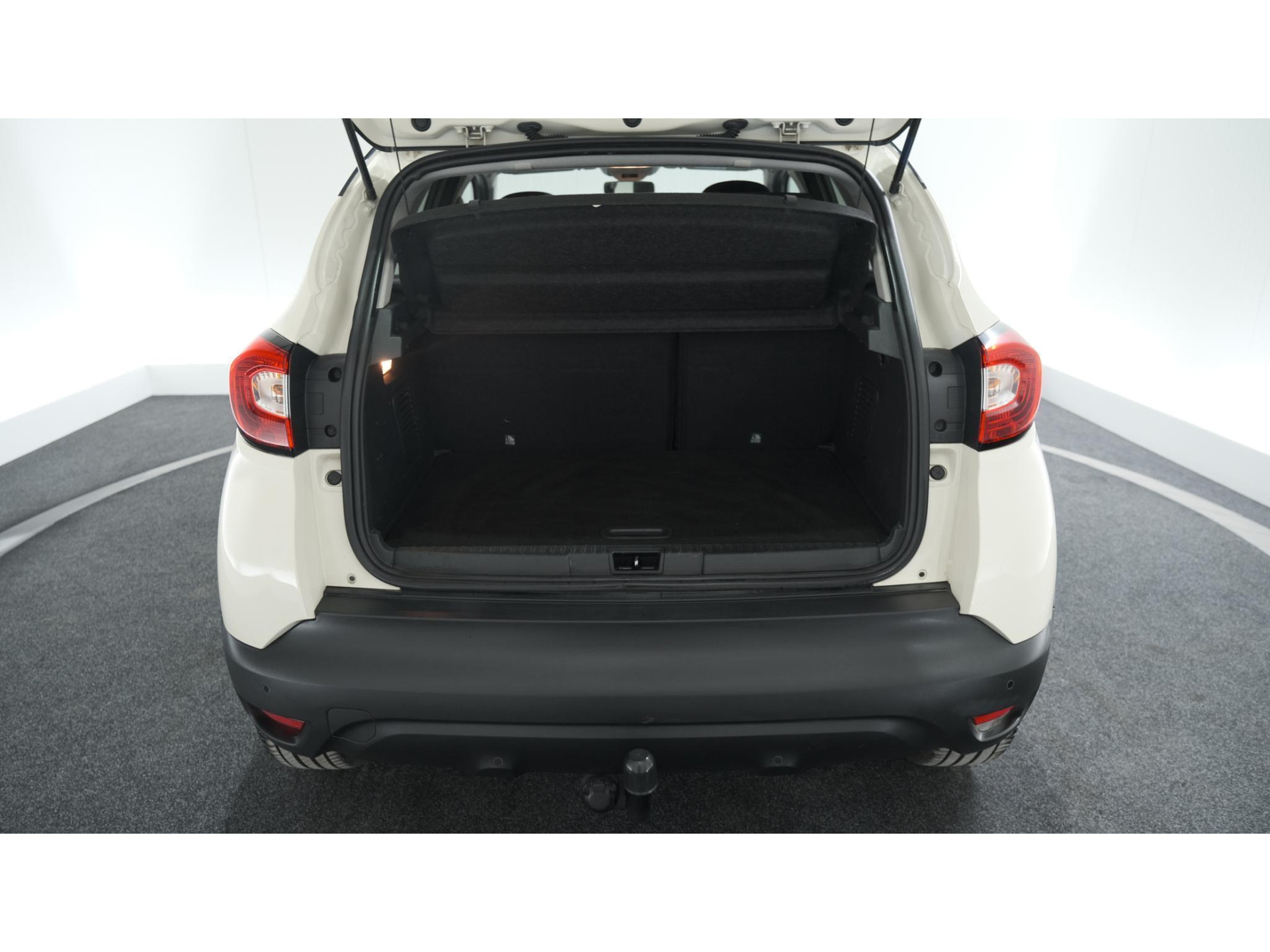 Renault Captur TCe 120 Dynamique | Trekhaak | Camera | R-Link Navigatie | Parkeersensoren