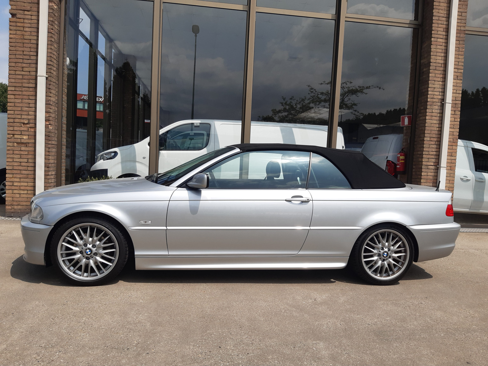 BMW 3-serie Cabrio 320Ci Executive 31.945 Km