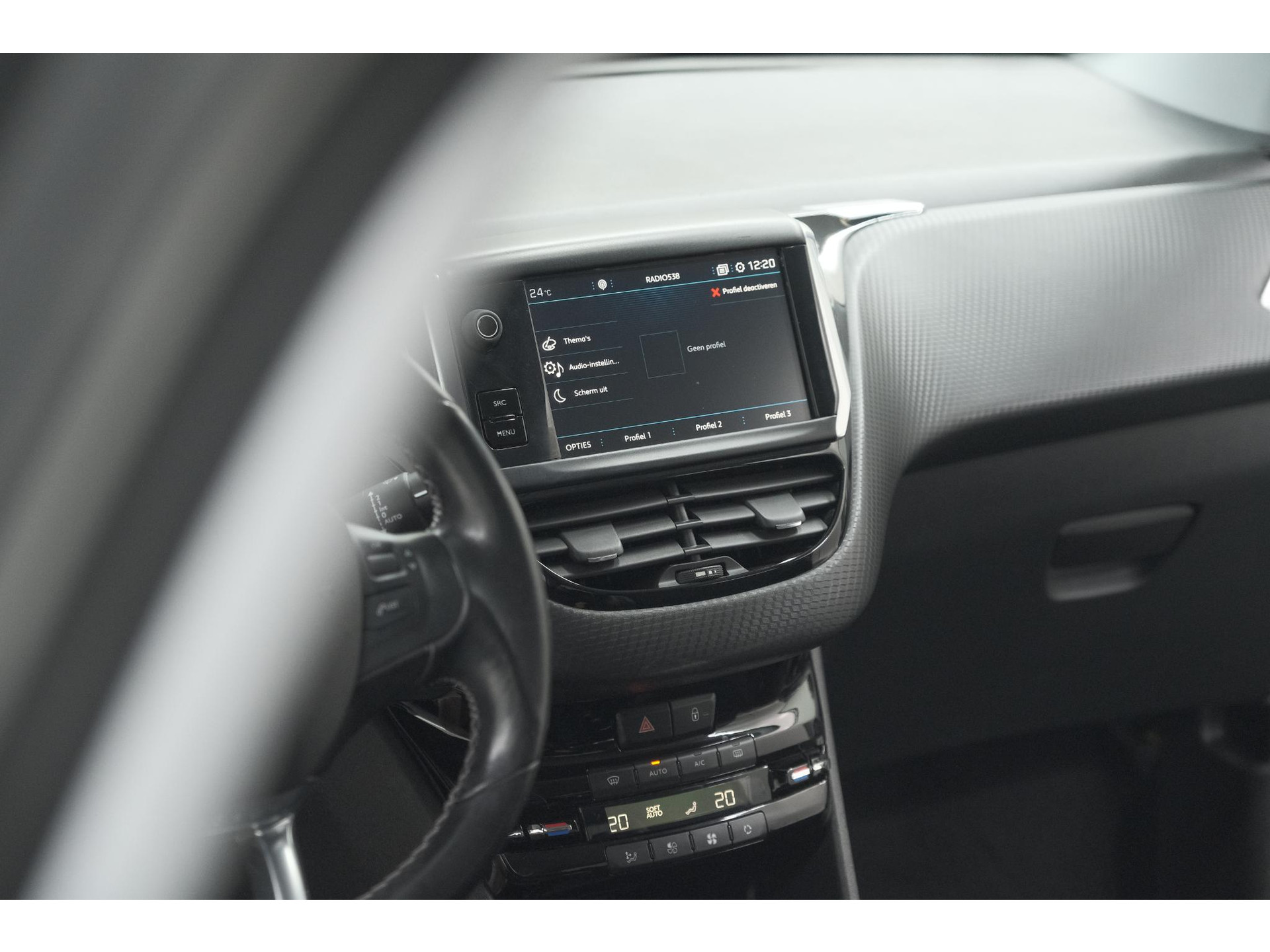Peugeot 2008 PureTech 130 Allure | Camera | Apple Carplay | Parkeersensoren | Navigatie