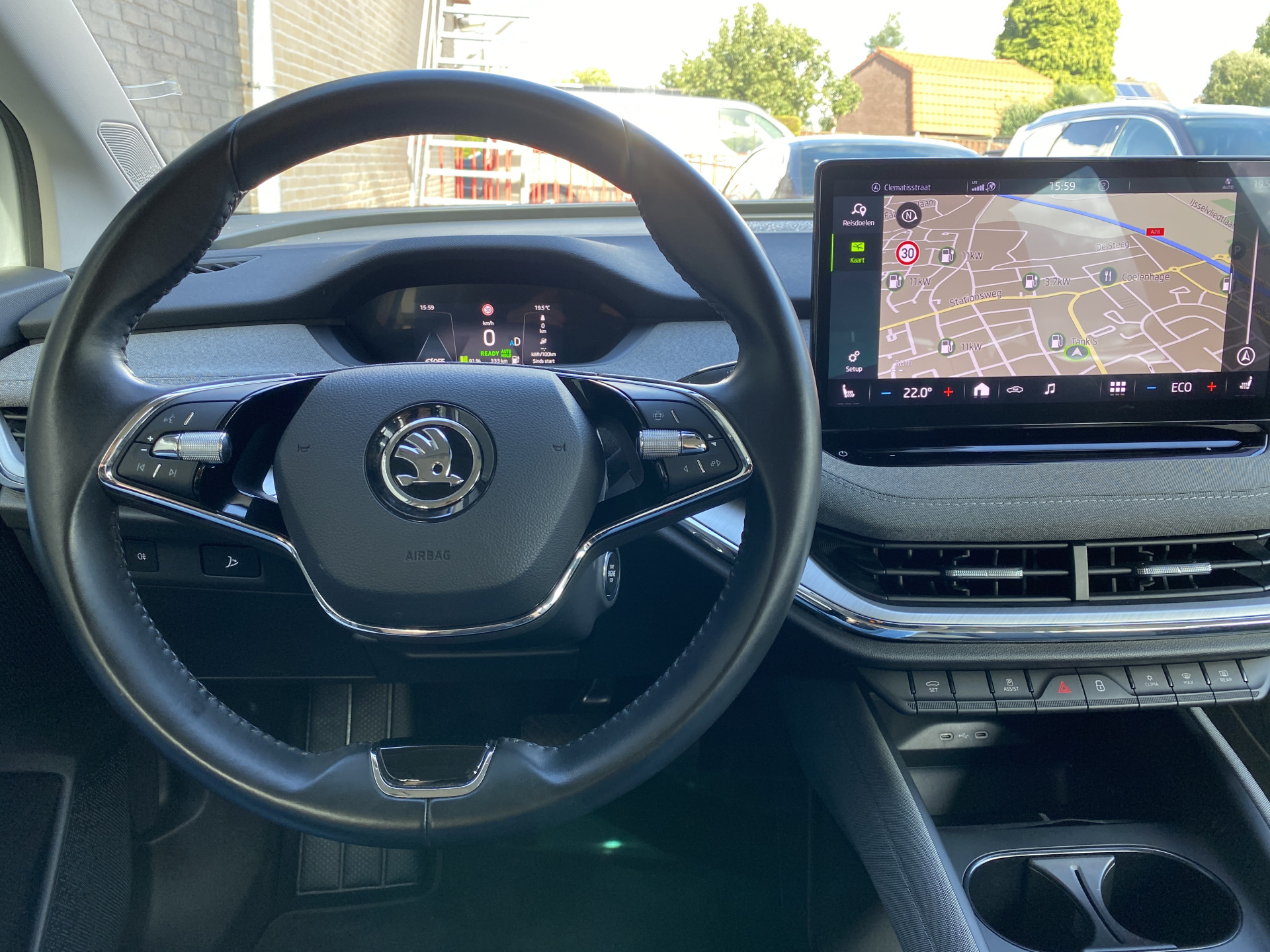 ŠKODA Enyaq iV 60 | 1e eigenaar | dealer onderhouden | navigatie | camera | sfeerverlichting | apple carplay | SOH 92%