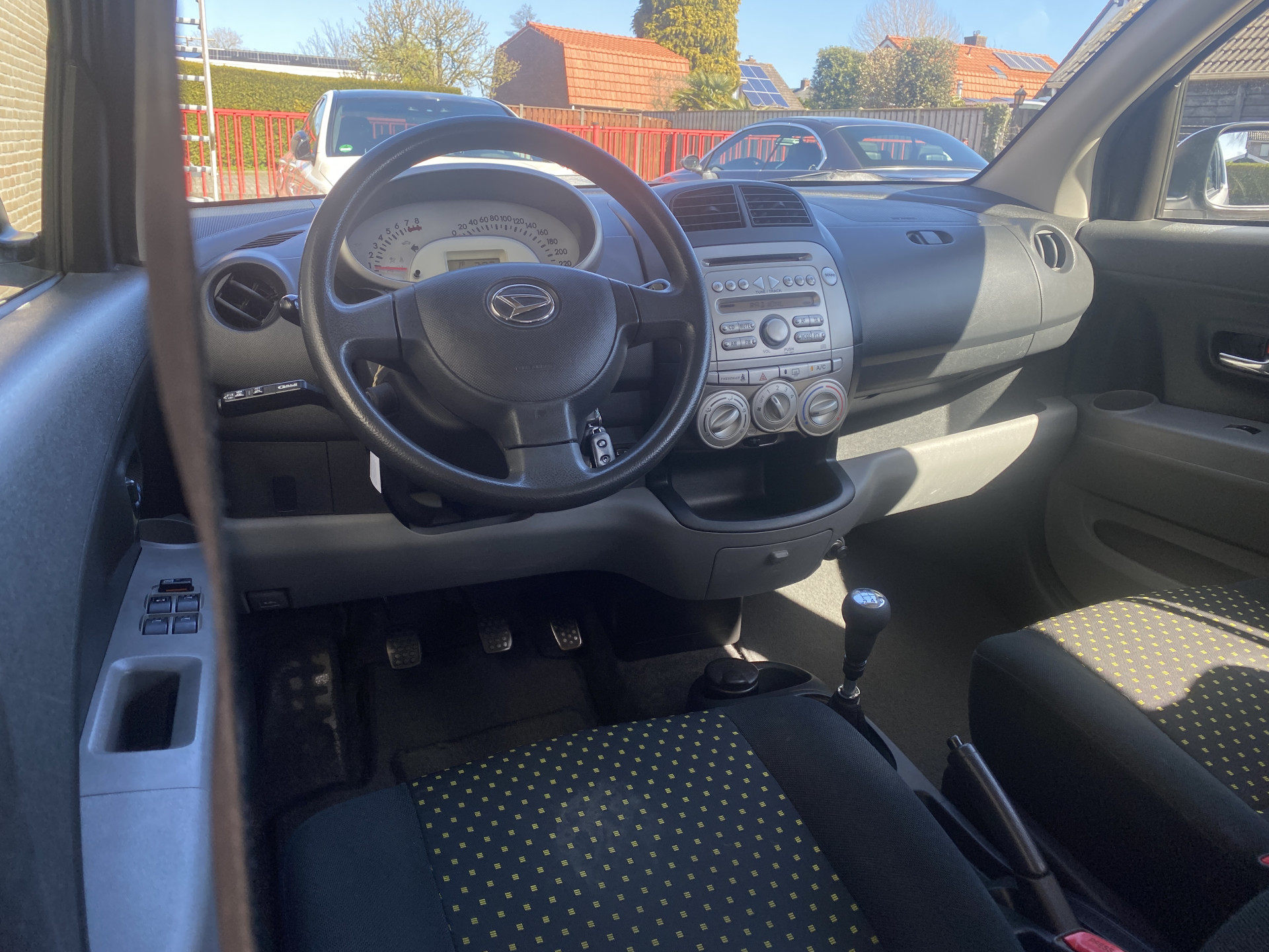 Daihatsu Sirion 2 1.3-16V Prestige | dealer onderhouden | airco | elektrisch pakket | nieuw geleverd | 3 maand garantie