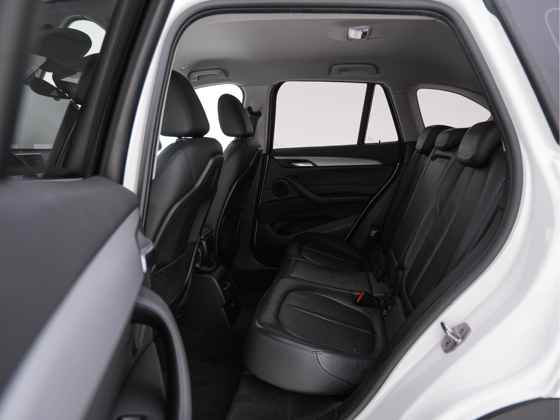 BMW X1 sDrive16d Centennial High Executive *LUXURY-LEATHER | NAVI-FULLMAP | HIFI-SOUND | FULL-LED | HEAD-UP | DAB | PRIVACY-GLASS | ECC | PDC | CRUISE | HEATED-COMFORTSEATS | TOWBAR | KEYLESS | 17"ALU*