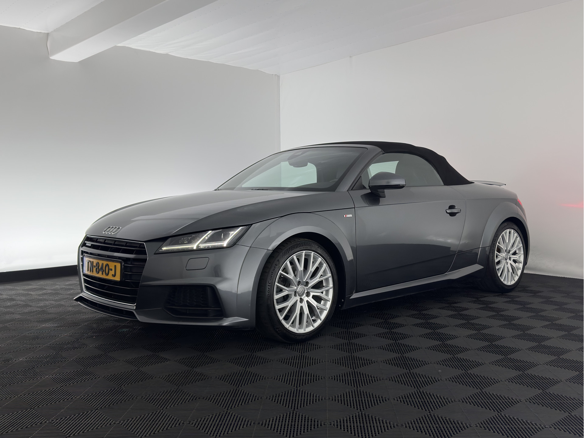 Audi TT Roadster 2.0 TFSI S-Line Pro Line Quattro Aut. *LEATHER-ALCANTARA | FULL-LED | BANG&OLUFSEN-AUDIO | DIGI-COCKPIT | AIR-SCARF | HEATED-SPORTSEATS | NAVI-FULLMAP | DAB+ | KEYLESS | ECC | PDC | 18''ALU*