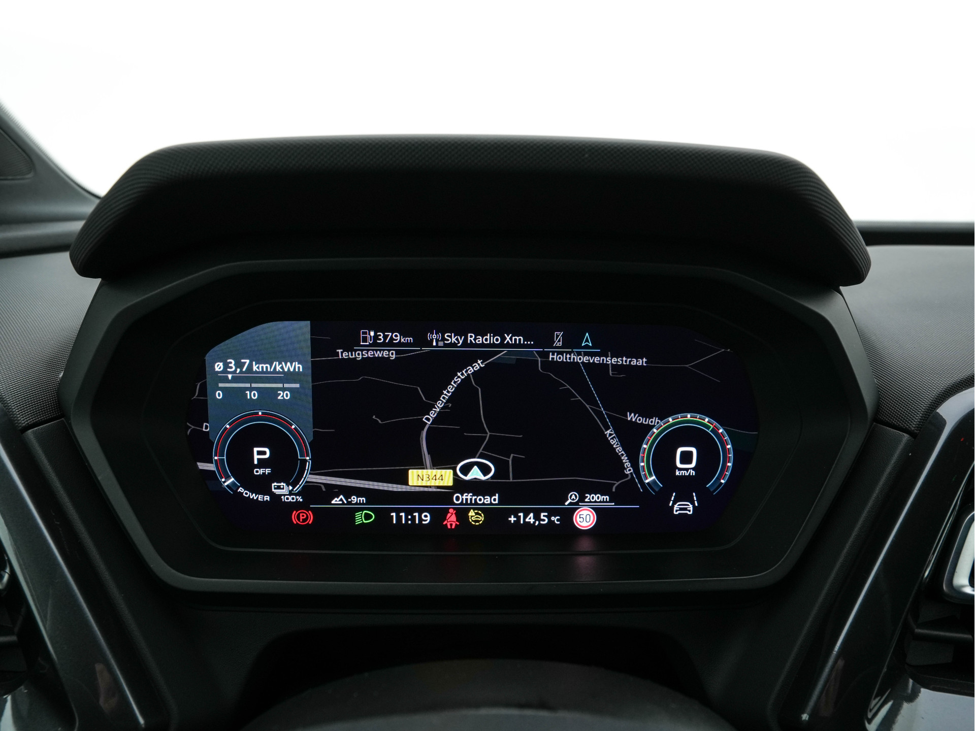 Audi Q4 e-tron 40 S-Line Competition Launch edition 77 kWh [ 3-Fase ] {SOH-87%} (INCL-BTW) *HEAT-PUMP | PANO | LEATHER-FABRIC | MATRIX-LED | ADAPTIVE-CRUISE | HEATED-SPORTSEATS | AMBIENT-LIGHT | DIGI-COCKPIT | CAMERA | KEYLESS | NAVI-FULLMAP | ...