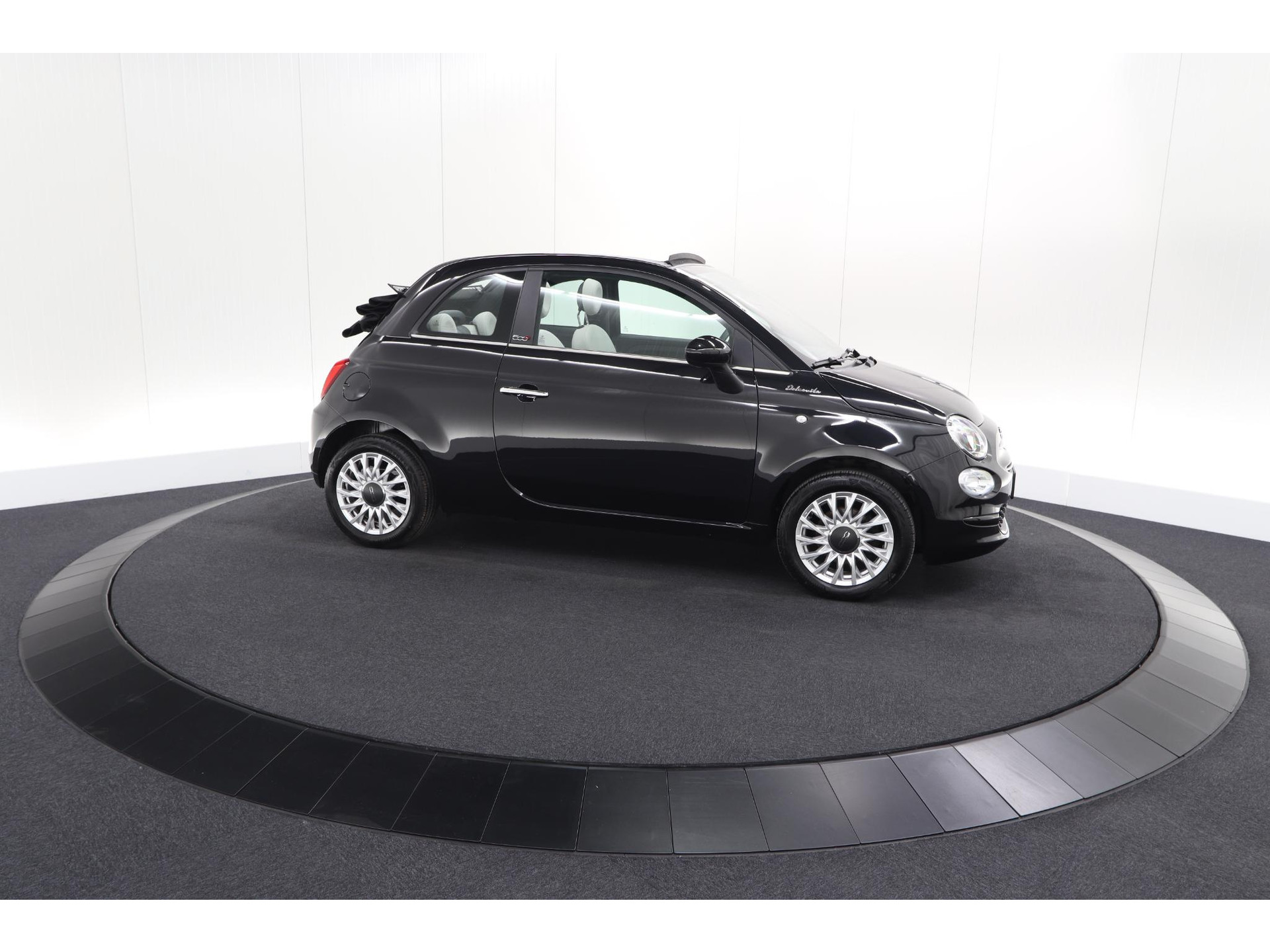 Fiat 500 C 1.0 Hybrid Dolcevita | Apple Carplay | Parkeersensoren | Climate Control