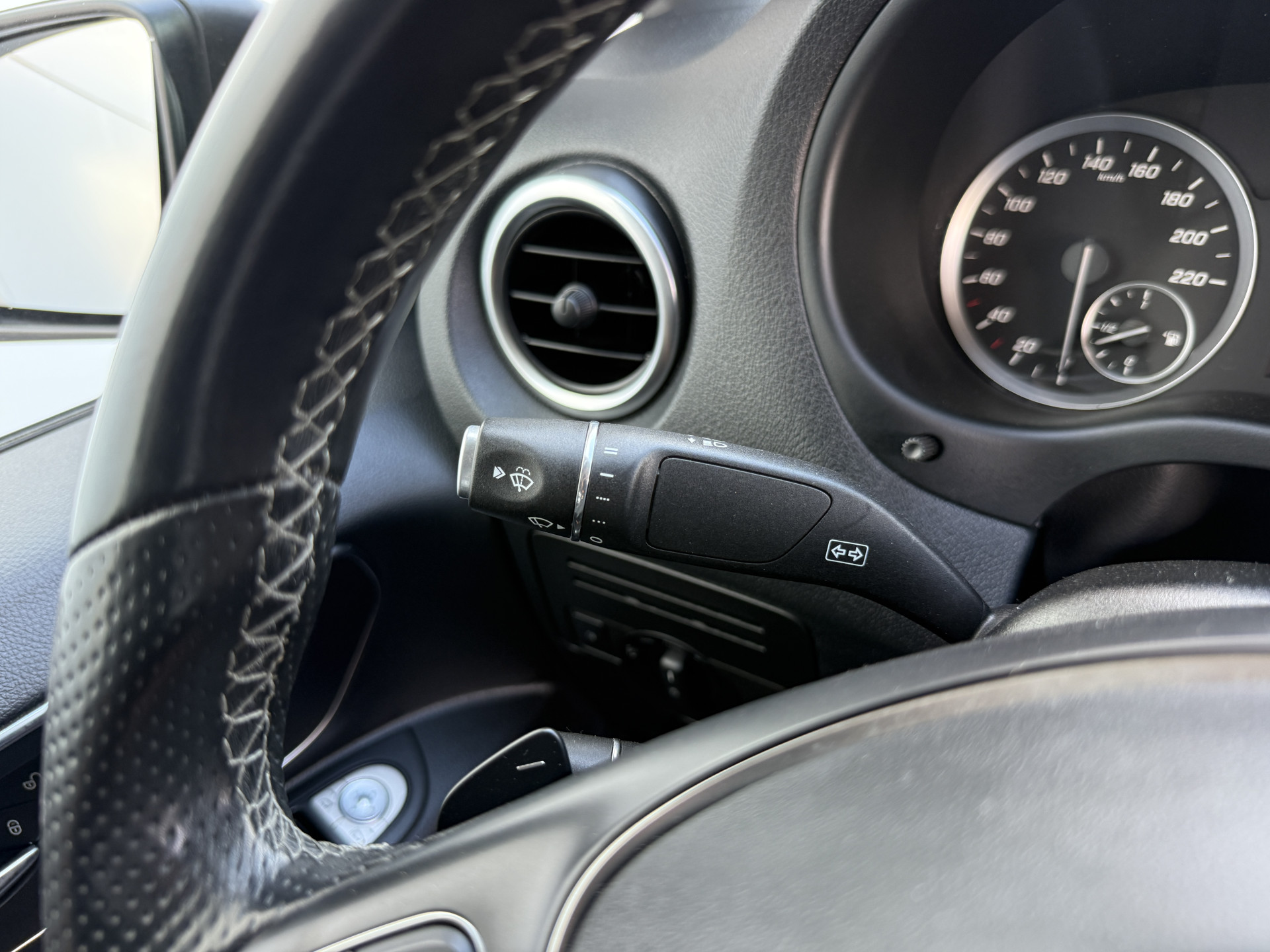 Mercedes-Benz Vito 119 1.9 CDI 190pk Automaat L2H1 LED Cruise Control Climate Control Trekhaak