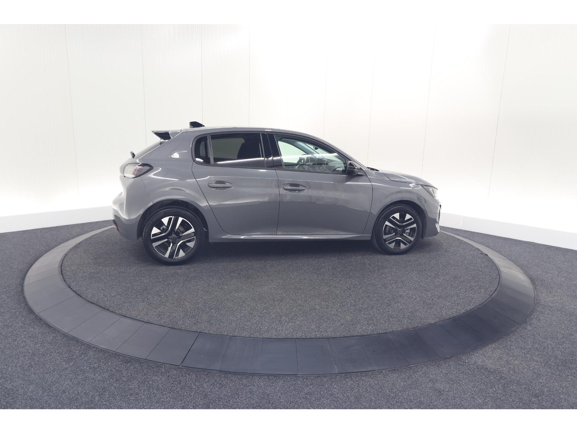 Peugeot 208 Hybrid 110 e-DCS6 Allure | Stoelverwarming | Apple Carplay | Parkeersensoren