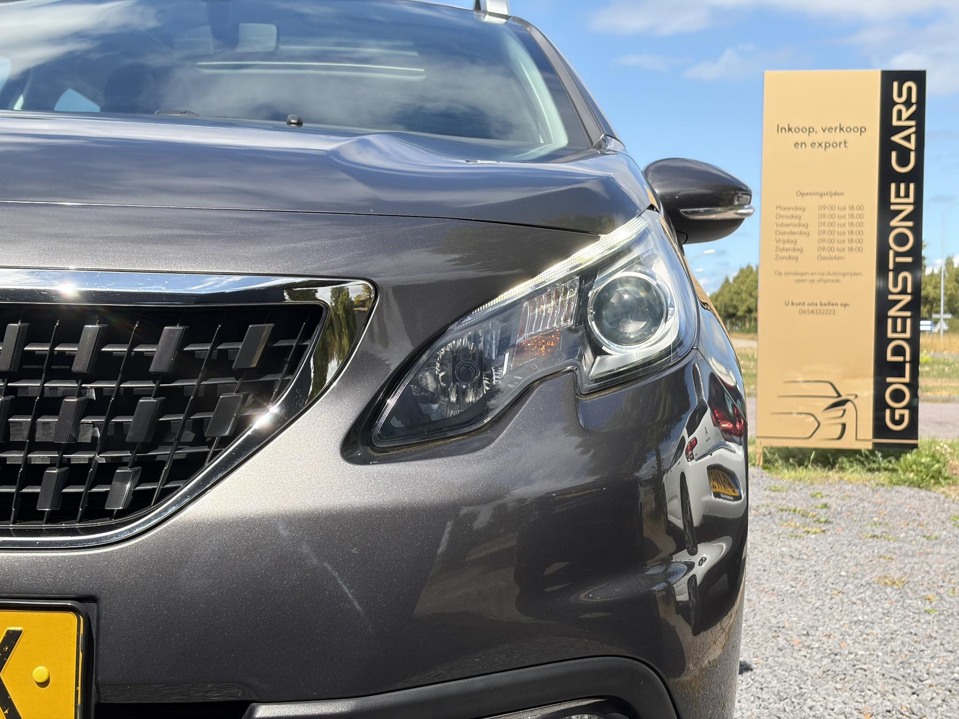 Peugeot 2008 1.2 PureTech Blue Lion D-riem vv in 2024 l Pano l Navi l 110pk l Trekhaak l Carplay l Airco l Cruise l Pdc l Recent beurt gehad l N.A.P l Apk tot 01-2027