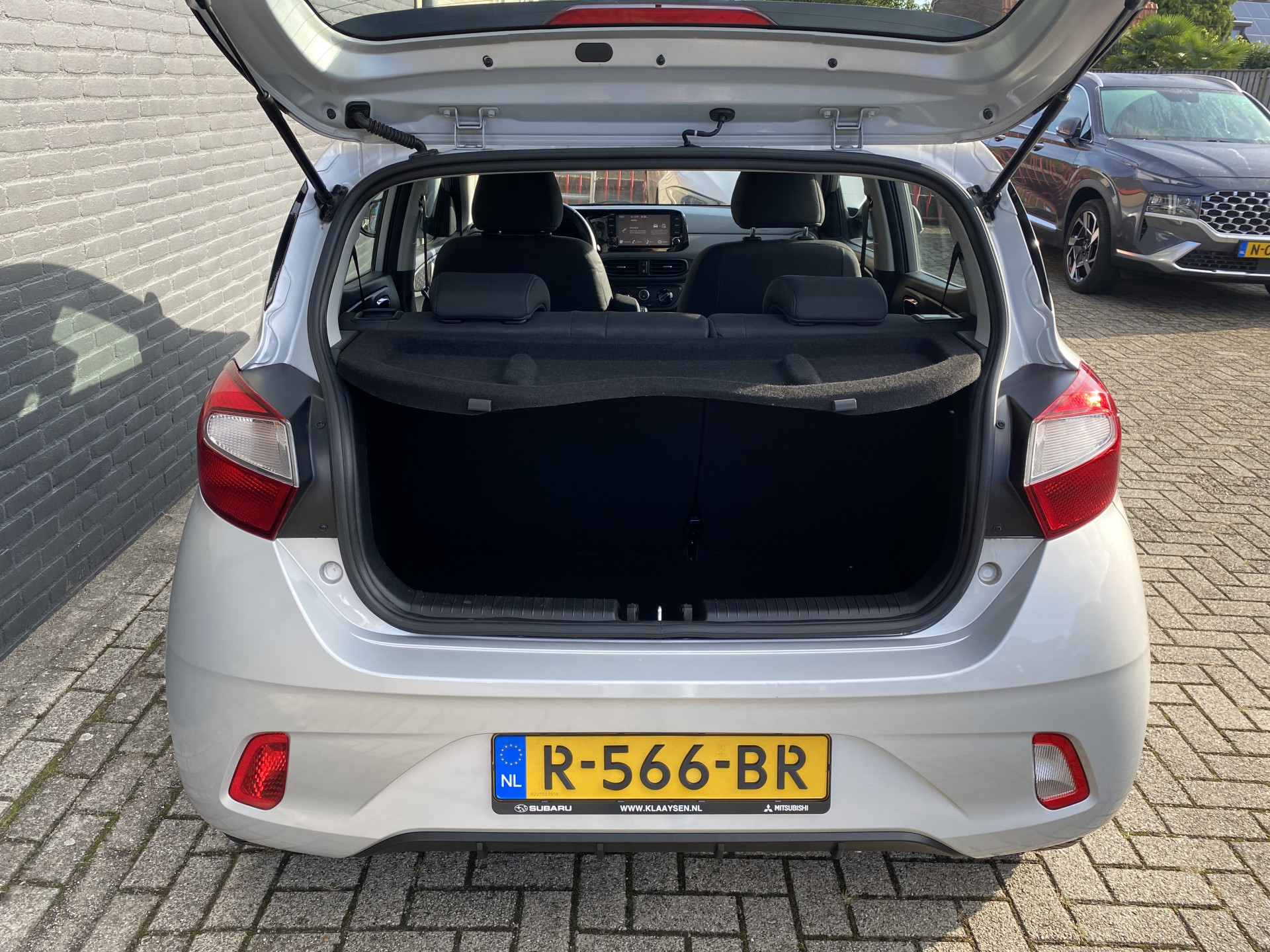 Hyundai i10 1.0 Comfort | 1e eigenaar | airco | apple carplay | cruise control | all season banden | dab | apk t/m 6-2028