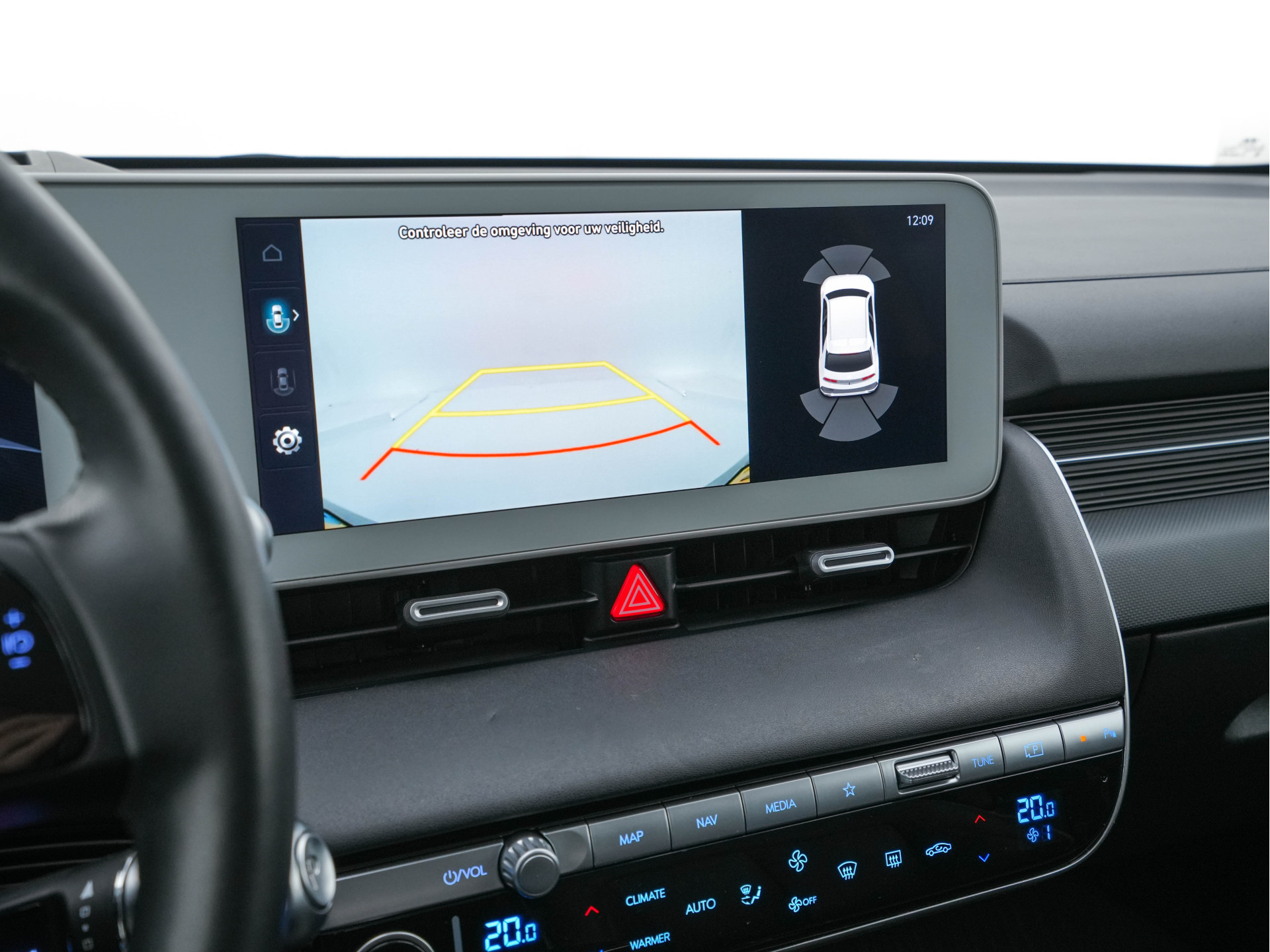 Hyundai IONIQ 5 Connect+ AWD 77.4 kWh [3-FASE]  { SOH-92% } (INCL-BTW) Aut.* HEATPUMP | LEATHER | BOSE-AUDIO | FULL-LED | DIGI-COCKPIT | AMBIENT-LIGHT | DAB | SHIFT-PADDLES | HEAD-UP | NAVI-FULLMAP | KEYLESS | CAMERA | HEATED-COMFORTSEATS | ...