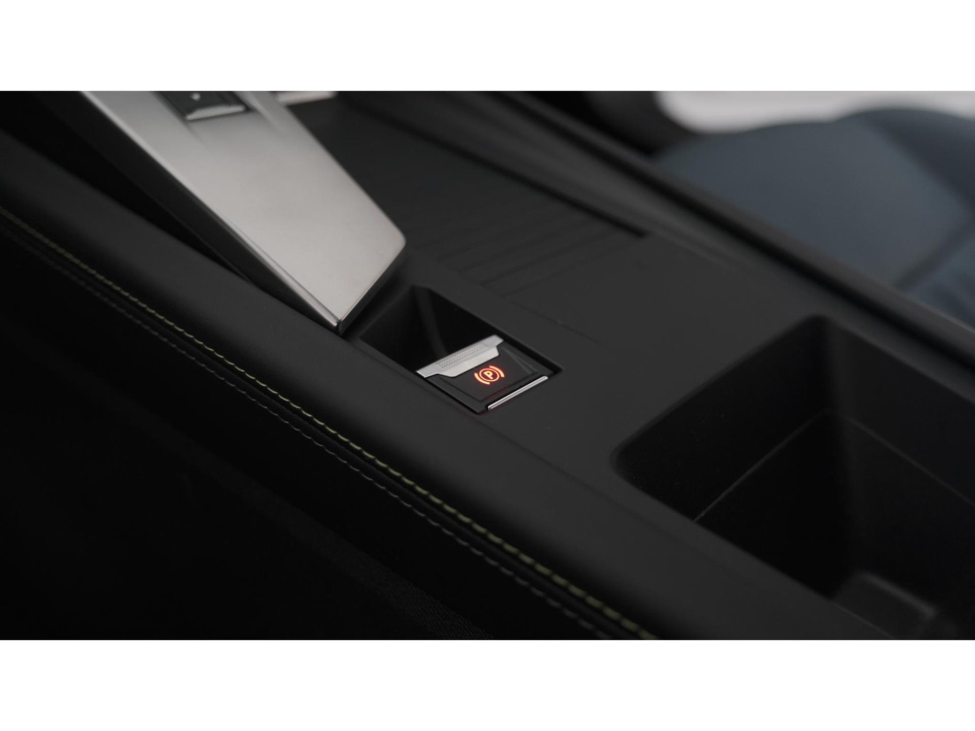 Peugeot 308 PureTech 130 GT Pack Business | Camera | Dodehoekdetectie | Apple Carplay