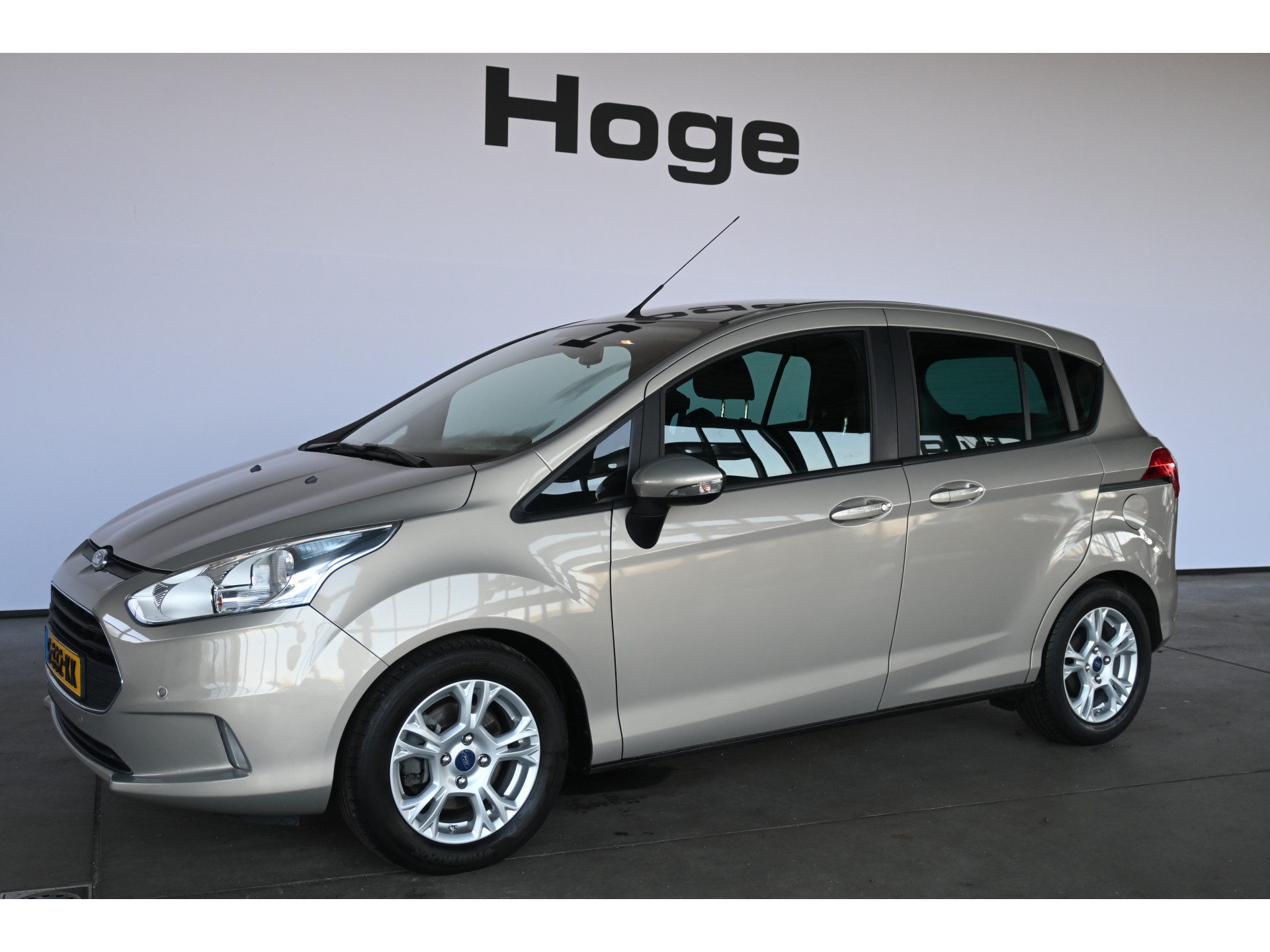 Ford B-Max 1.6 TI-VCT Titanium Automaat Airco Trekhaak Dealer Onderhouden! Inruil Mogelijk!