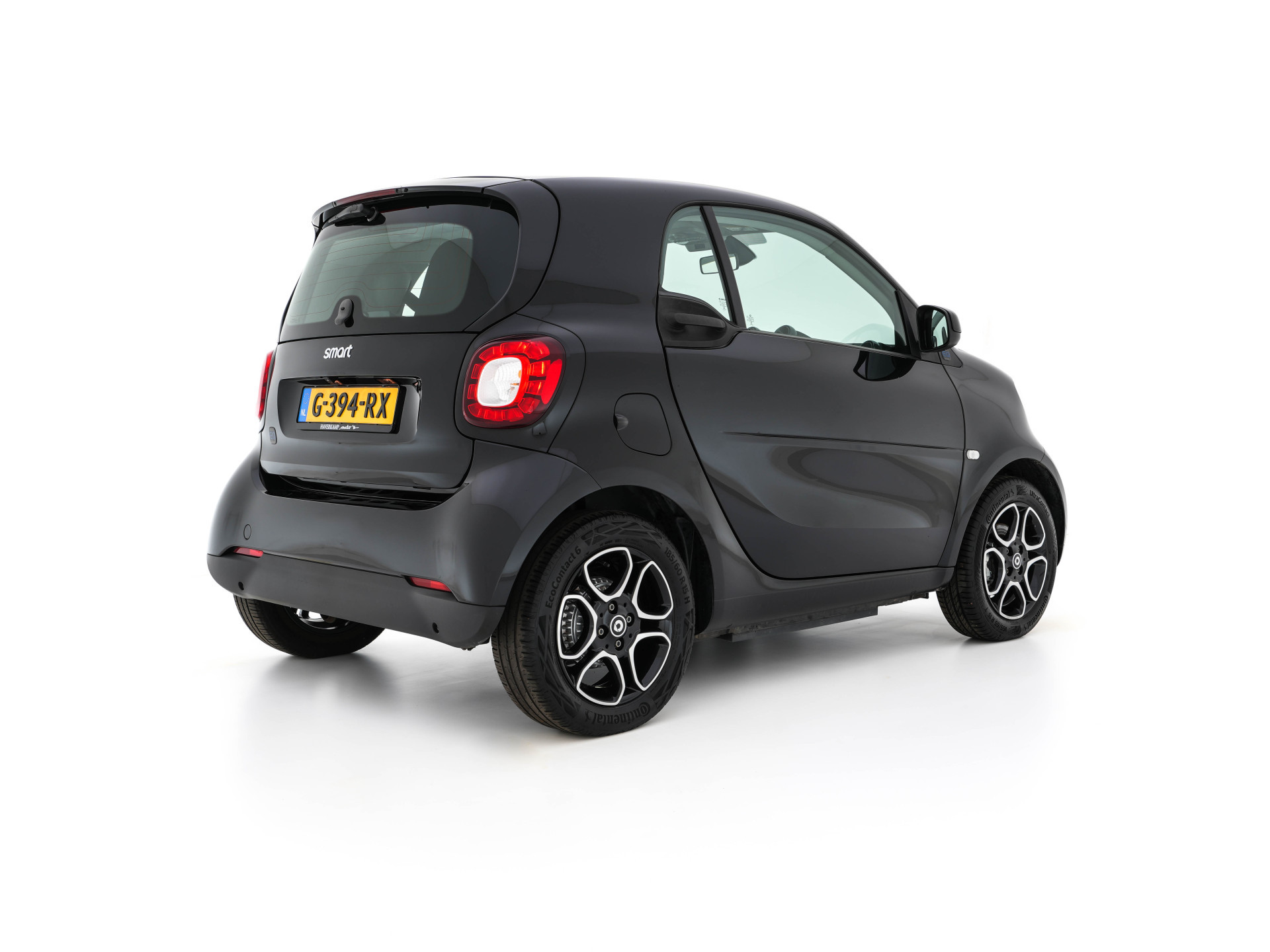 Smart fortwo EQ Business Solution 18 kWh [ 3-Fase ] ( SOH-93%) Aut. *PANO | LEATHER | NAVI-FULLMAP | CAMERA | HEATED-COMFORTSEATS | AIRCO | CRUISE | AMBIENT-LIGHT | 15''ALU*