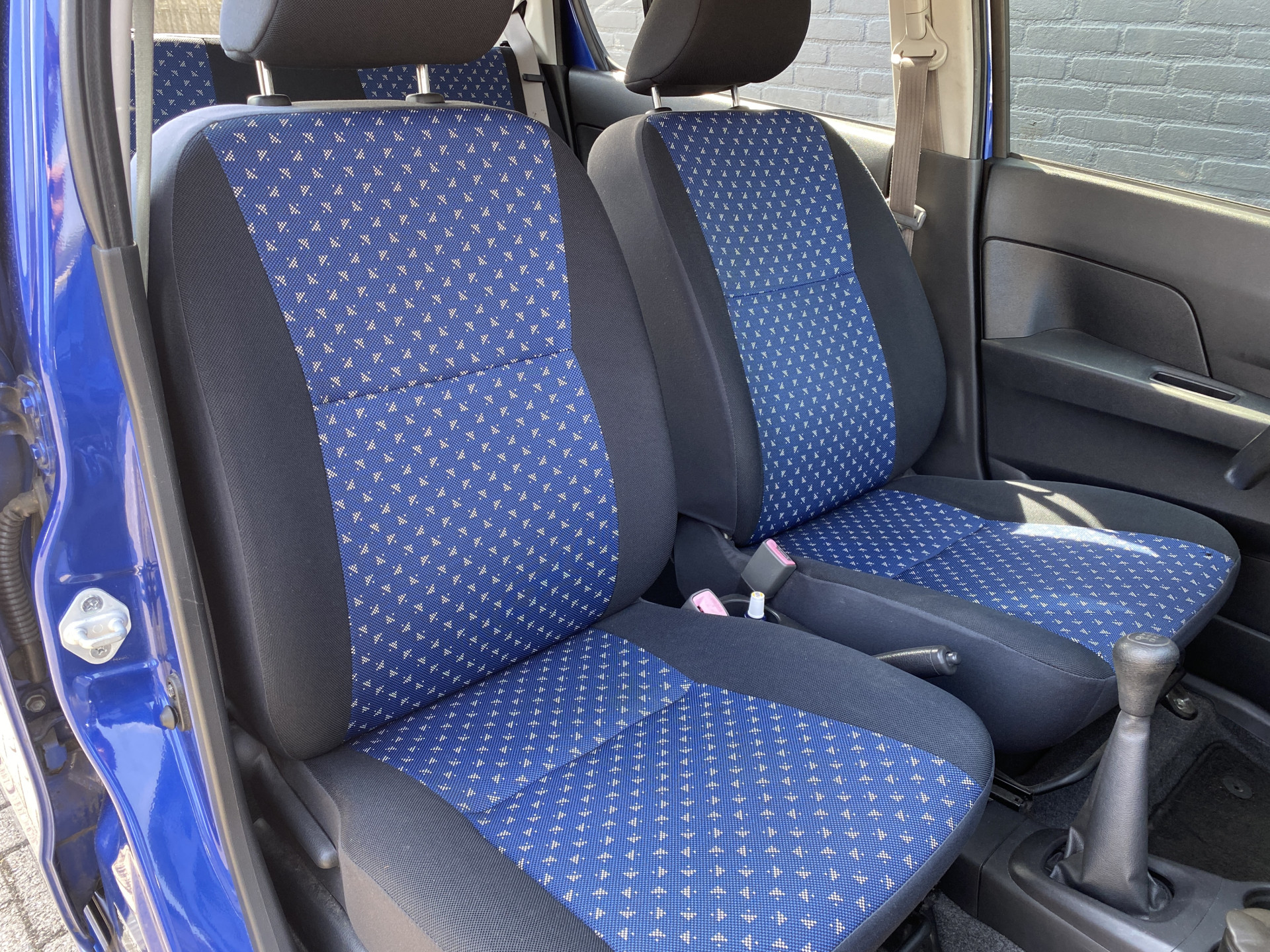 Daihatsu Cuore 1.0 Clever | dealer onderhouden | metallic lak | centrale deurvergrendeling | airbags | NL auto