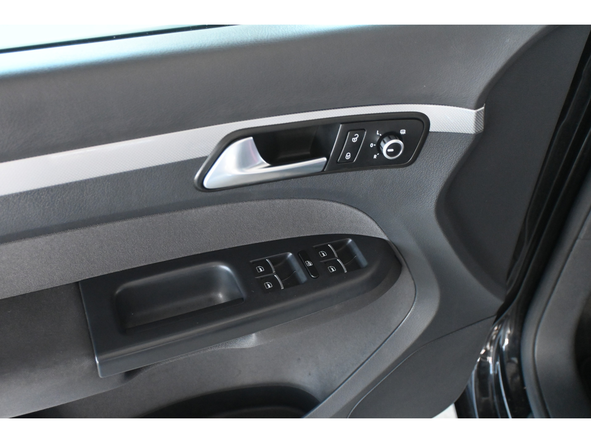 Volkswagen Touran 1.4 TSI Comfortline Clima Cruise control Stoelverwarming 100% Onderhouden! Inruil Mogelijk!