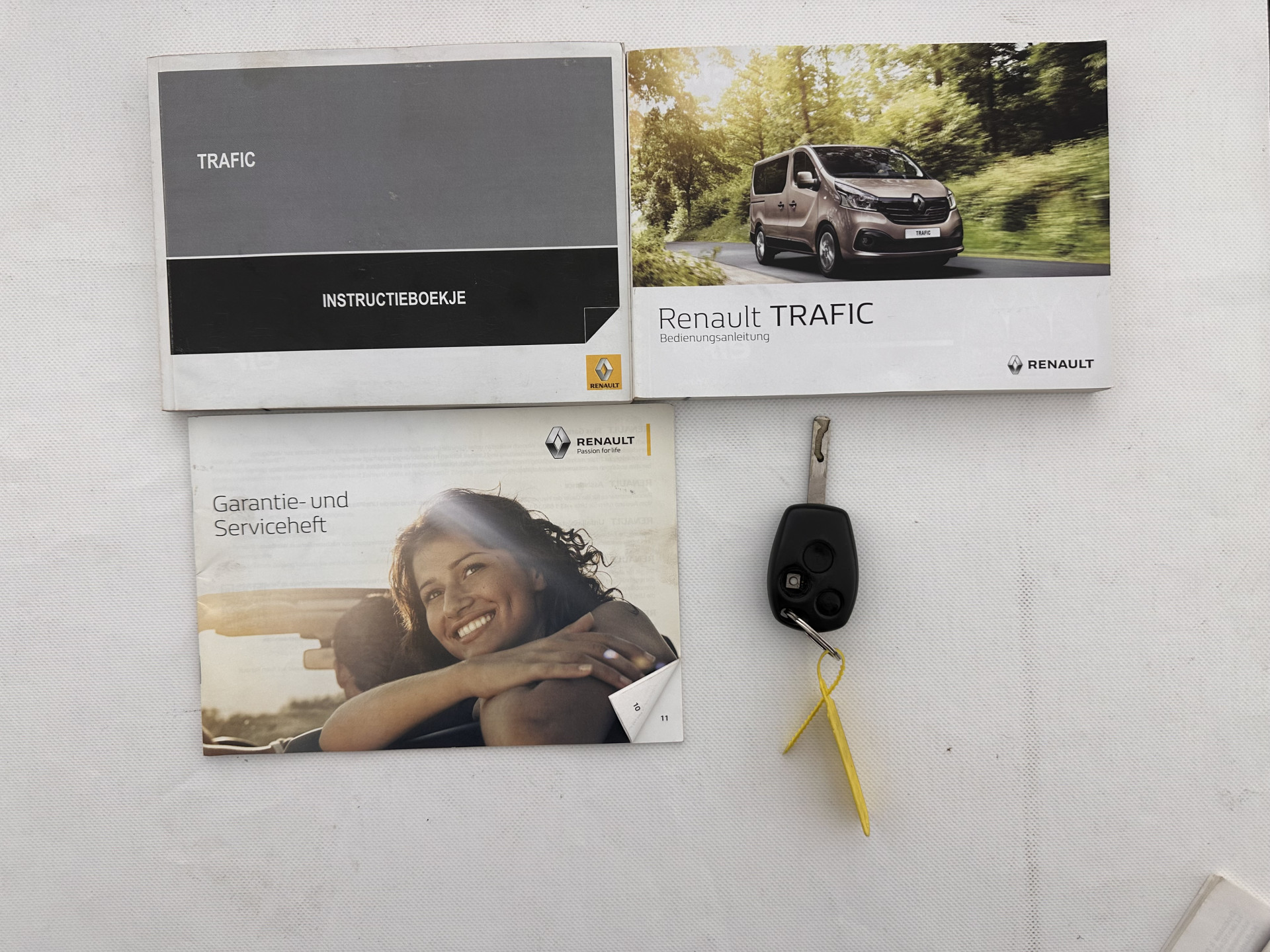 Renault Trafic 1.6 dCi T29 L1H1 Comfort-Pack *NAVI-FULLMAP | AIRCO | CRUISE | 3-PERS | PDC | 1.260 Kg-Cargo-Capacity*