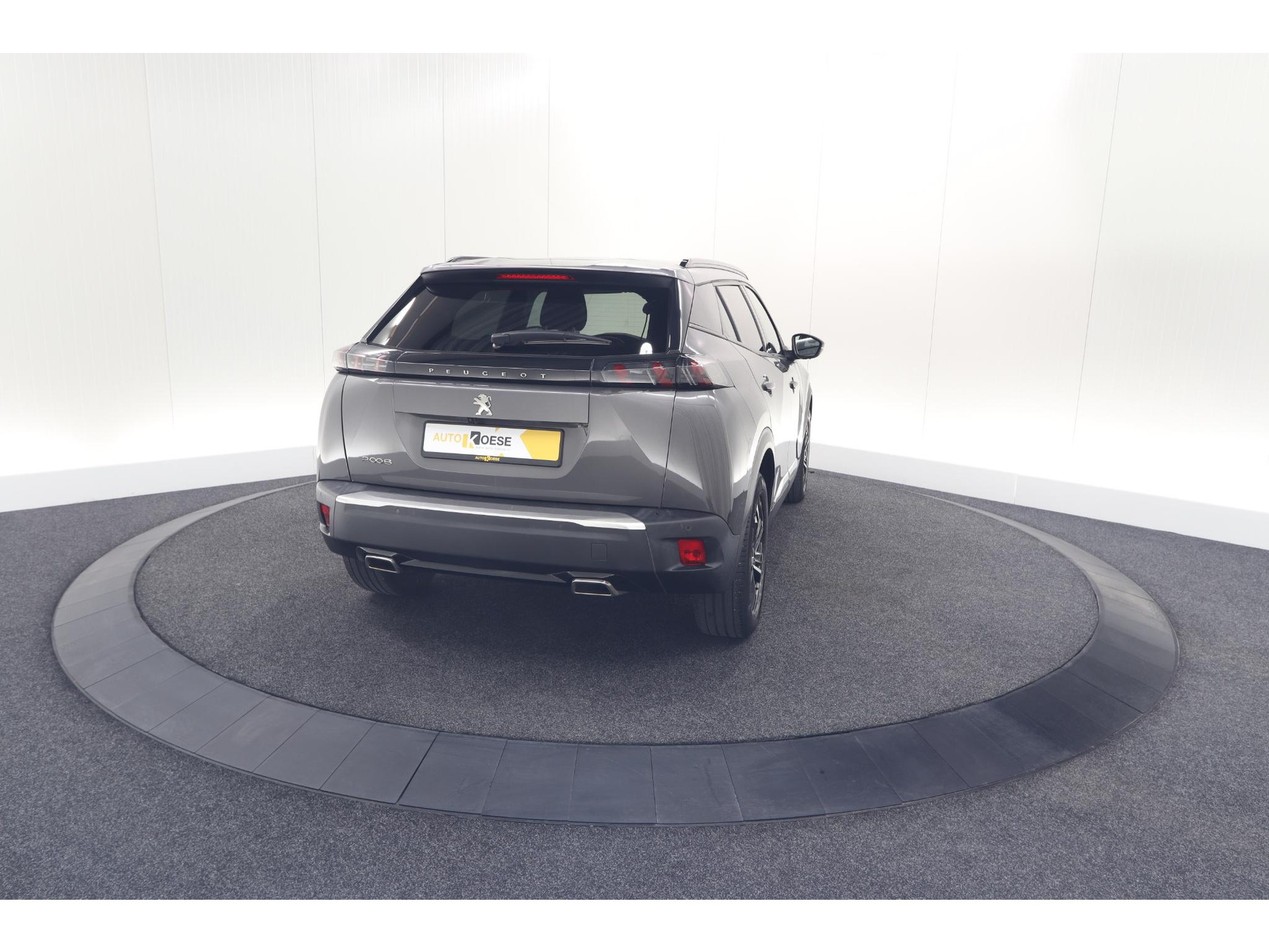 Peugeot 2008 PureTech 130 EAT8 Allure Pack | Stoelverwarming | Adaptieve Cruise Control | Camera
