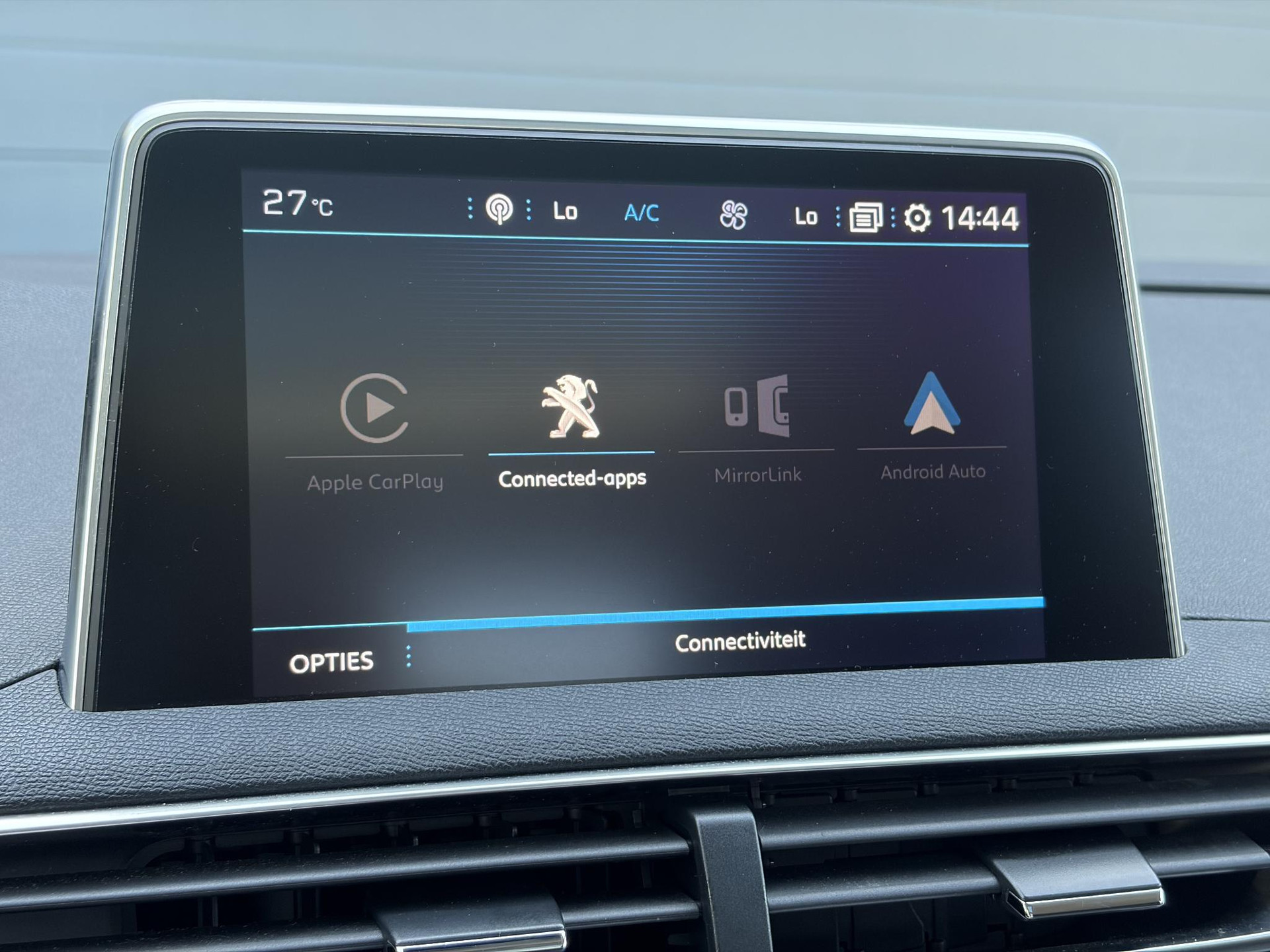 Peugeot 3008 1.2 PureTech Allure Distributieriem vv in 2025 l Pano l 360° Camera l Carplay l Dealer Onderhouden l Navi l Halfleder l Pdc l Keyless l 131pk l 6 Bak l Apk tot 12-2026